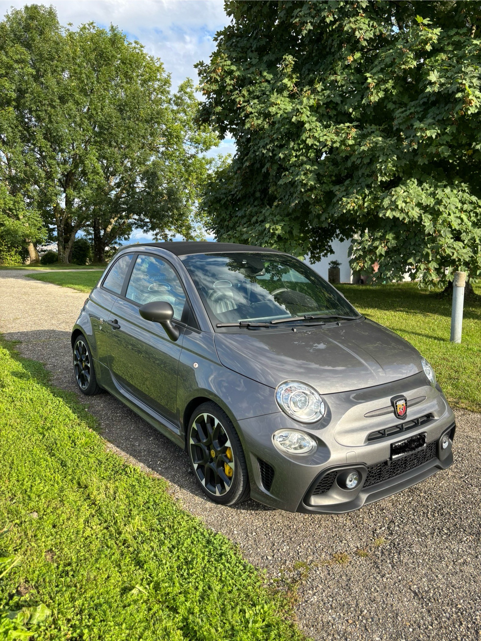 FIAT 500 Abarth-image-1