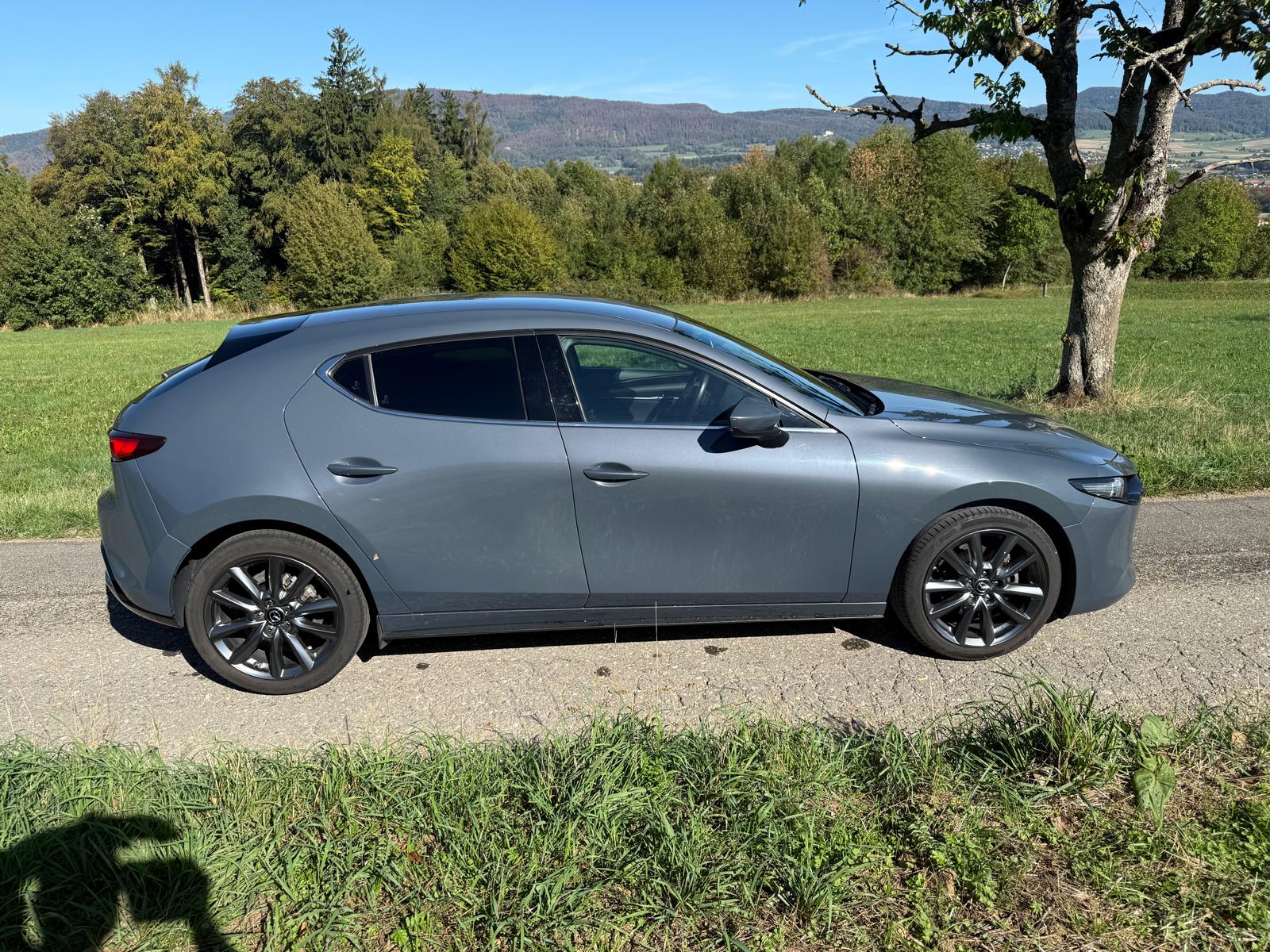 MAZDA 3 Hatchback SKYACTIV-X M Hybrid 180 Ambition-image-4