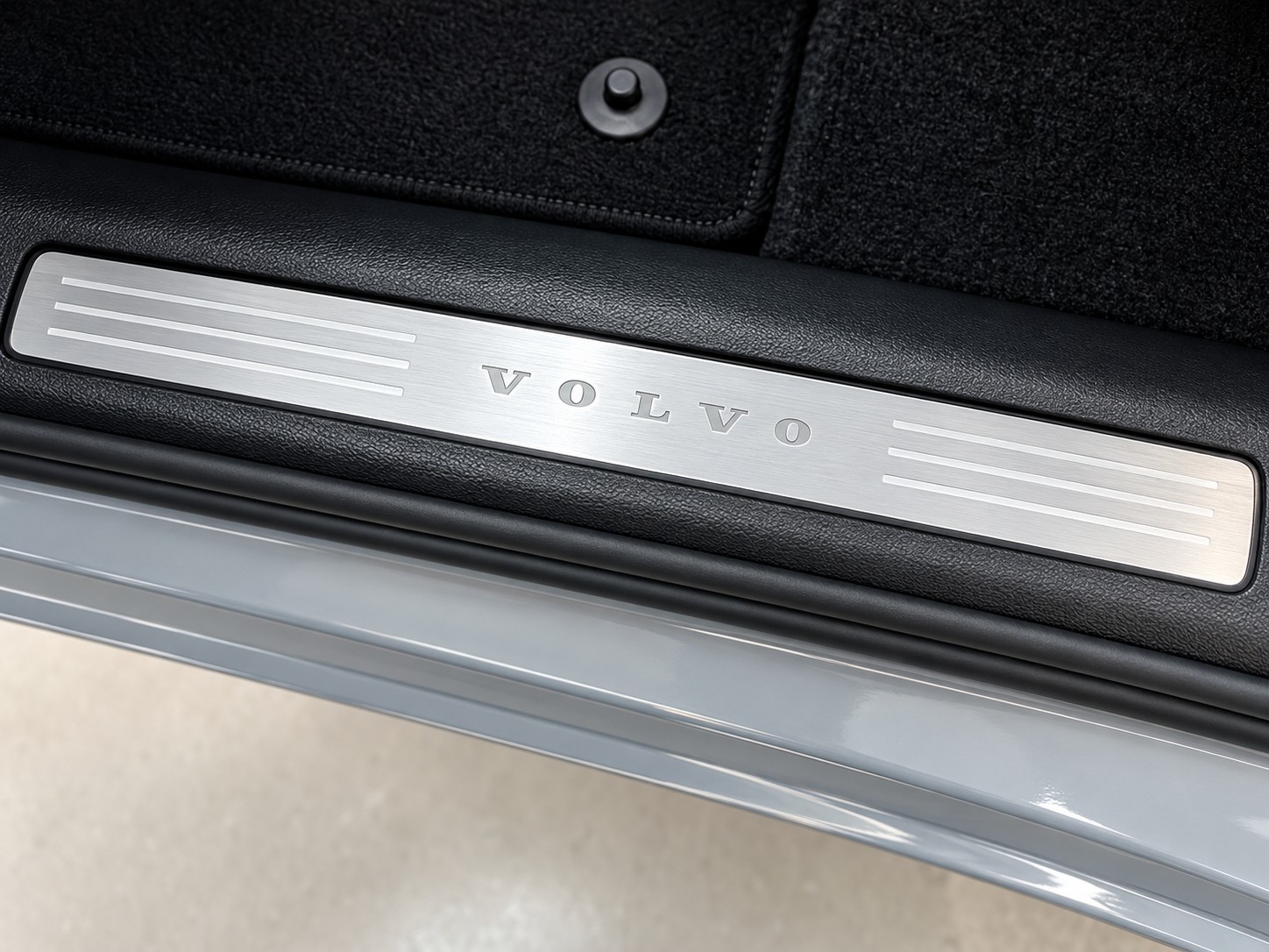 VOLVO XC60 B4 Diesel Mild Hybrid AWD Plus Dark Geartronic-image-30