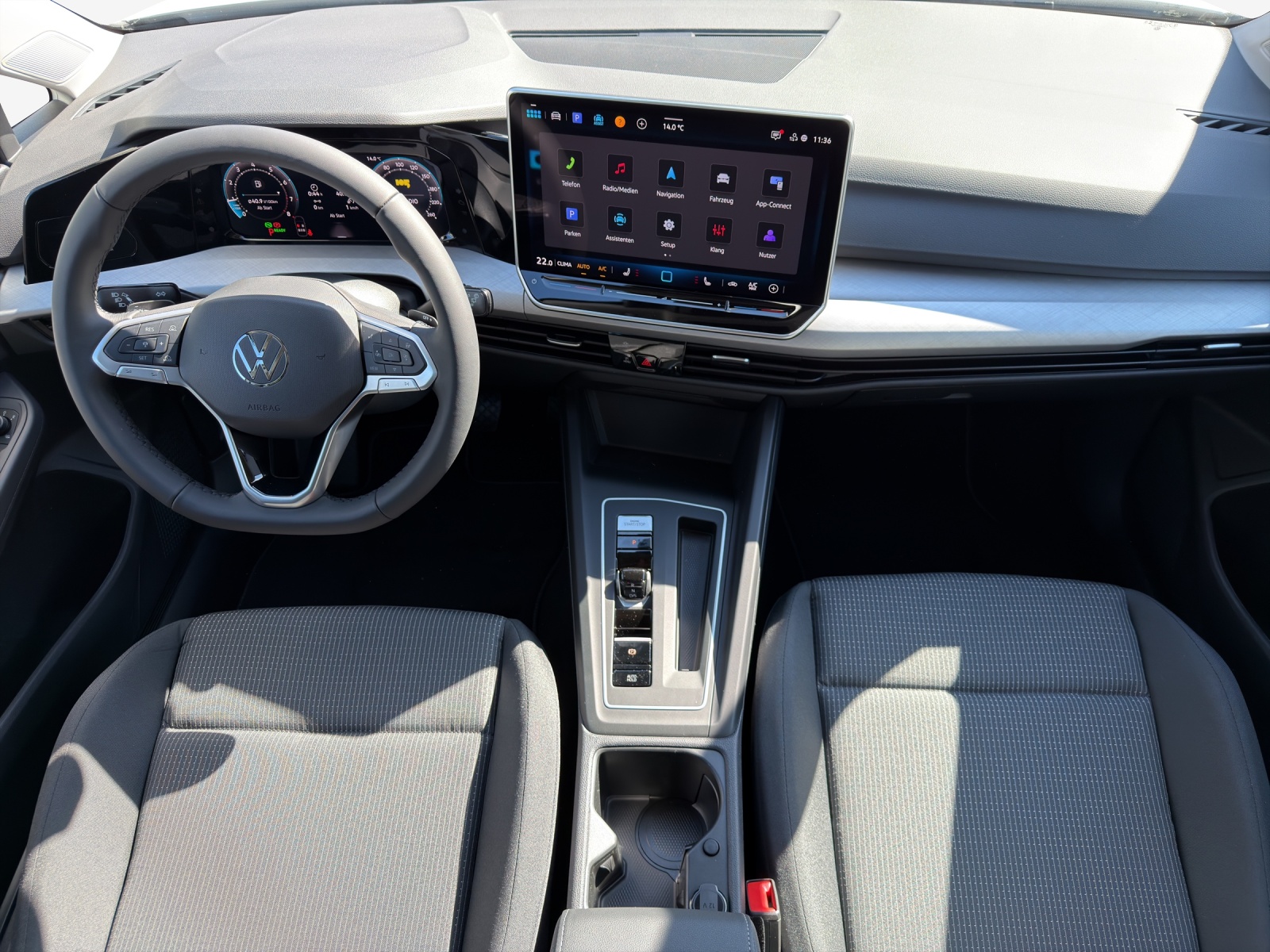 VW Golf 1.5 e TSI mHEV Value DSG-image-8