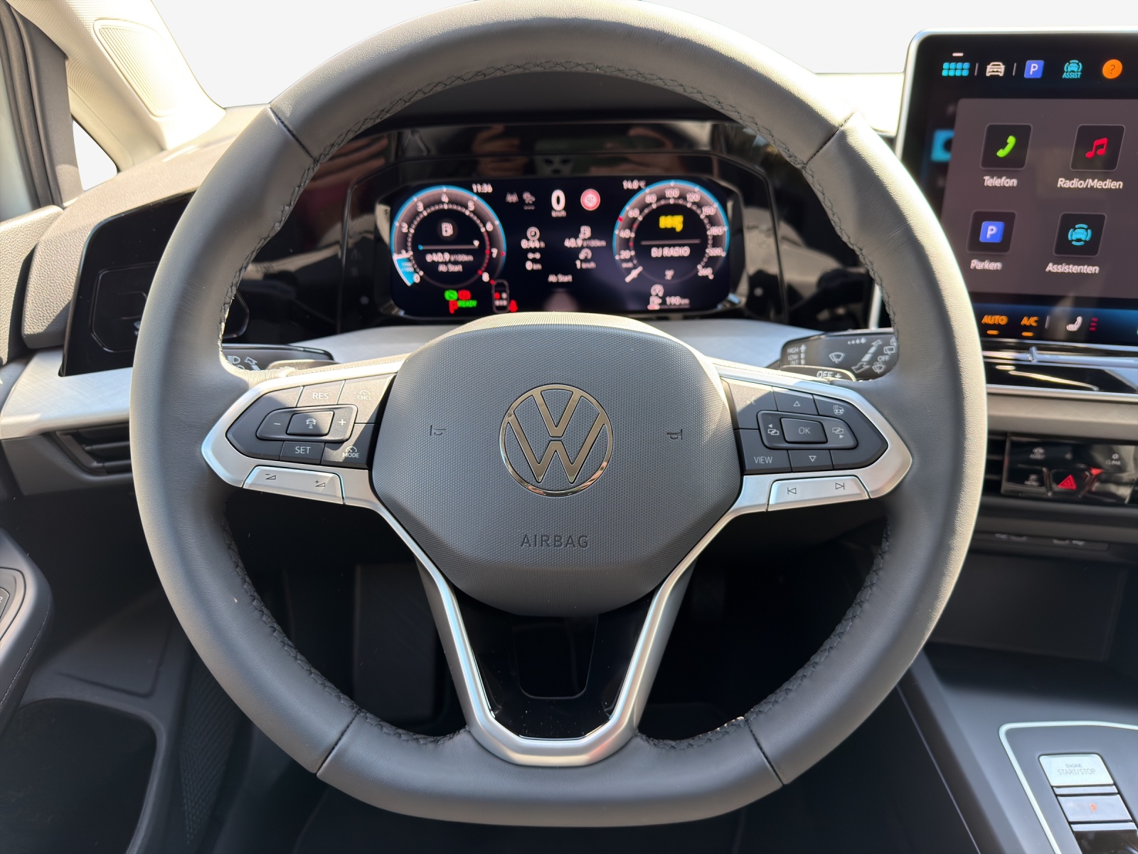 VW Golf 1.5 e TSI mHEV Value DSG-image-9