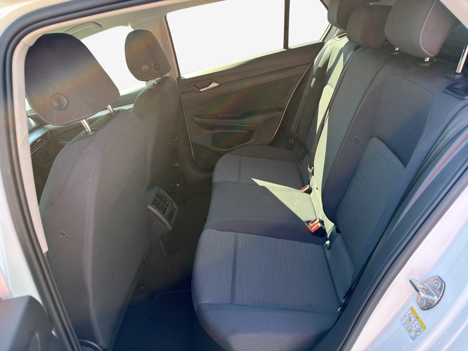 VW Golf 1.5 e TSI mHEV Value DSG-image-11