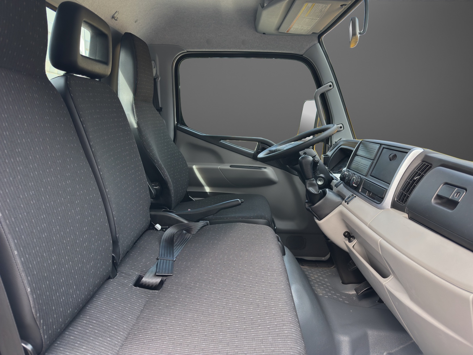 MITSUBISHI FUSO Canter 3S15-image-8