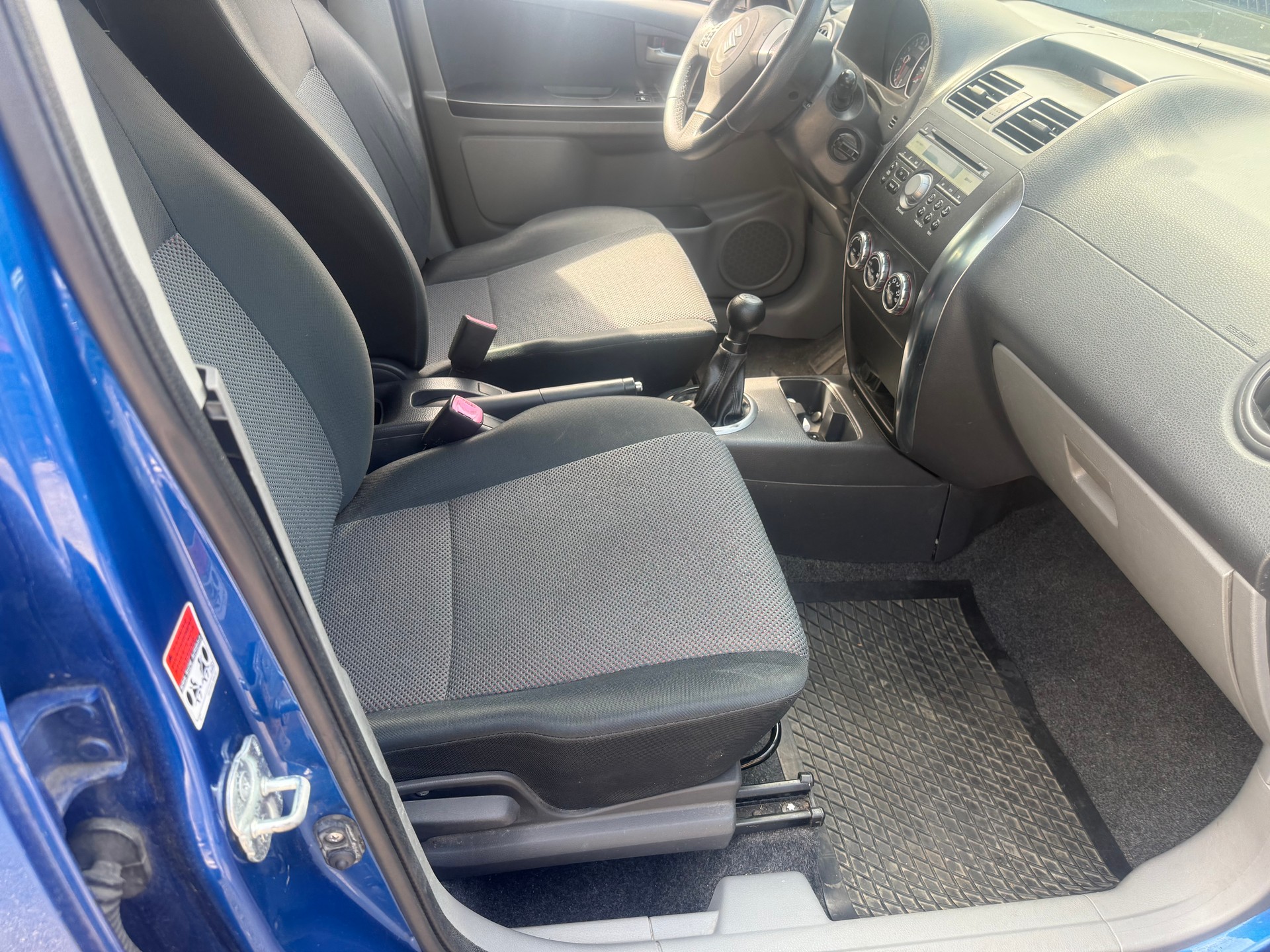 SUZUKI SX4 1.6 16V GL Top 4WD-image-7