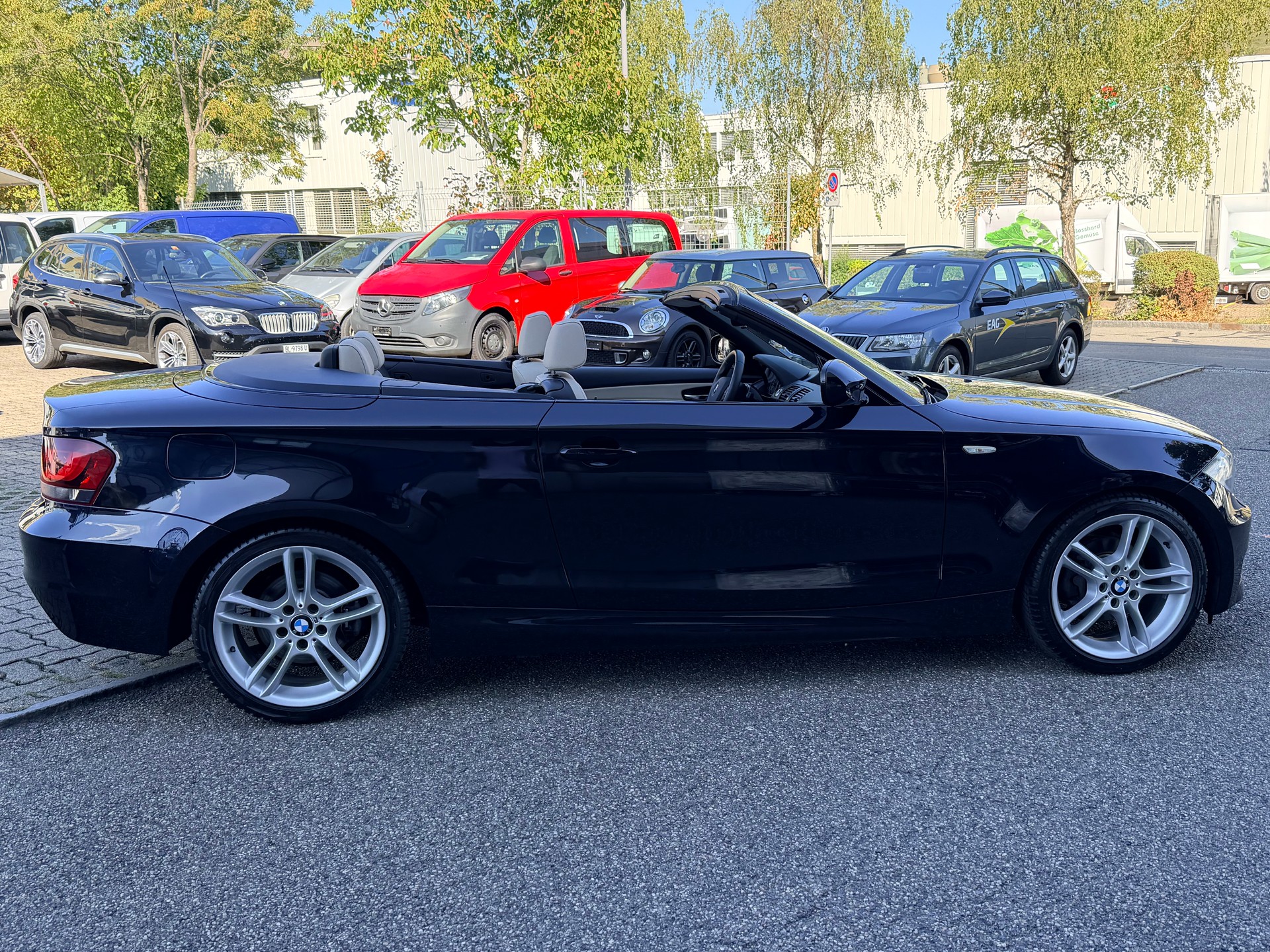 BMW 118i Cabrio Steptronic-image-2