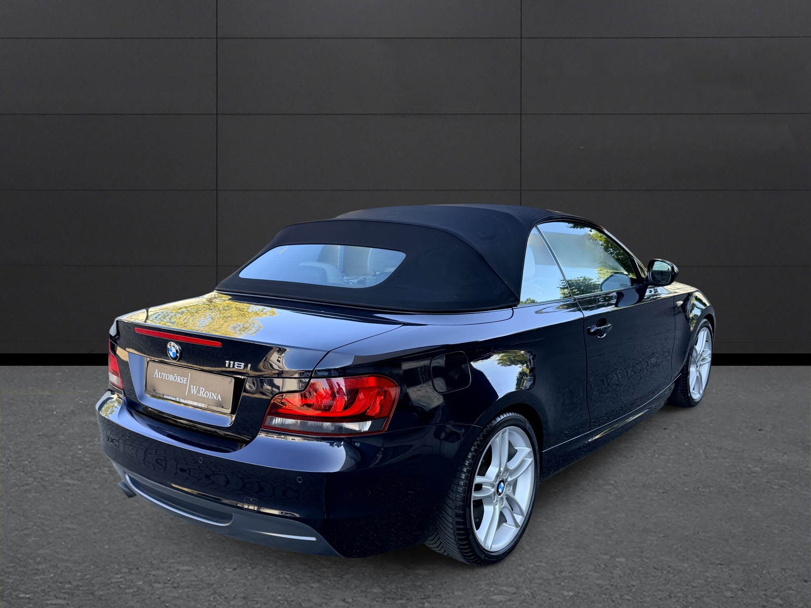 BMW 118i Cabrio Steptronic-image-13