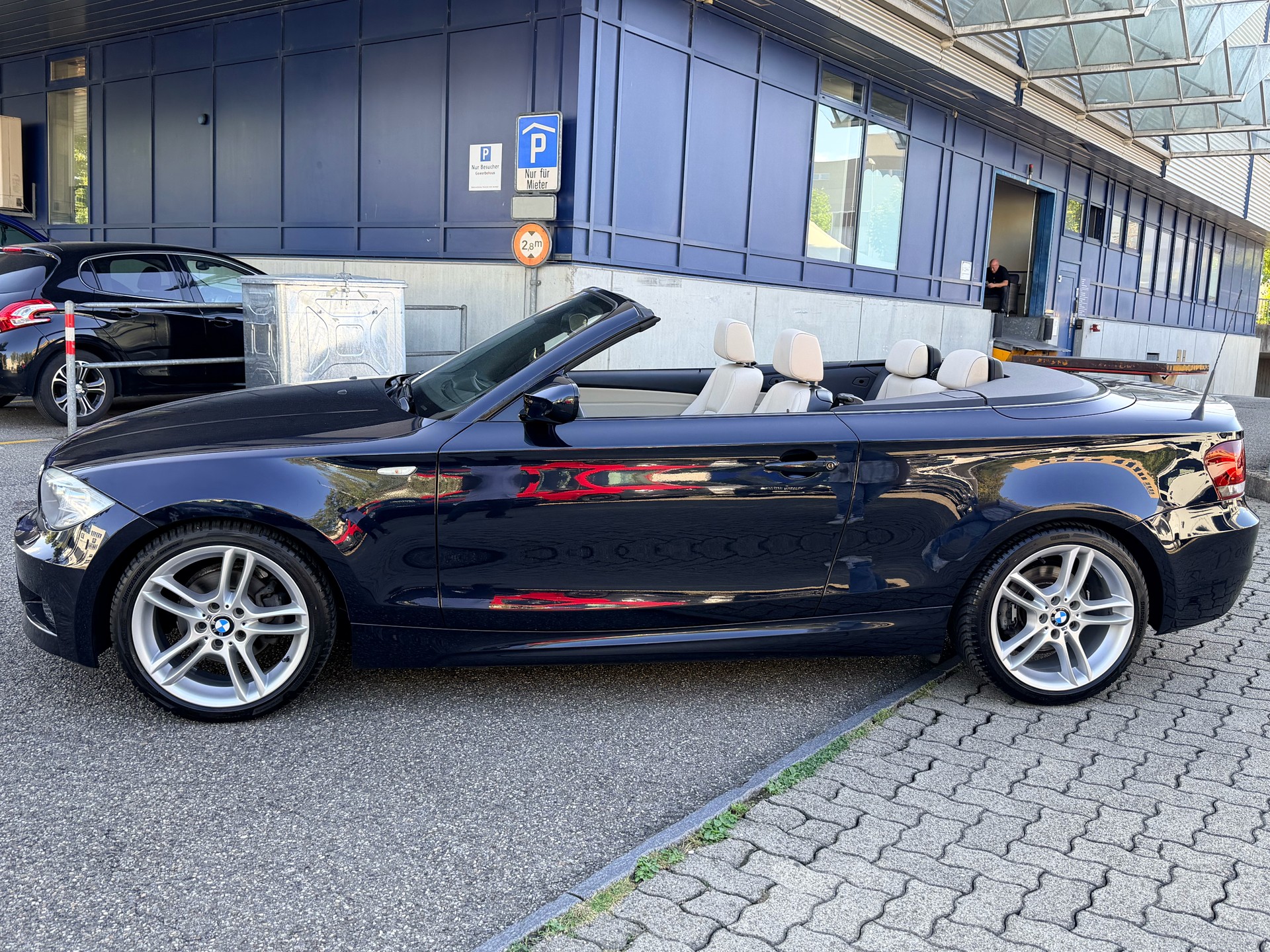BMW 118i Cabrio Steptronic-image-5