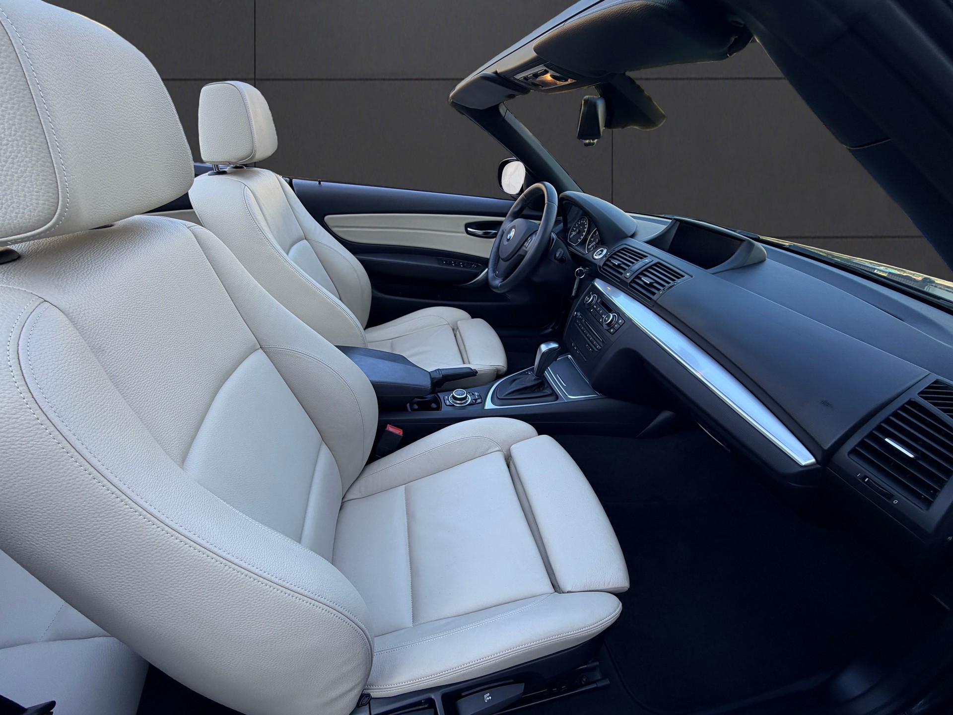 BMW 118i Cabrio Steptronic-image-8