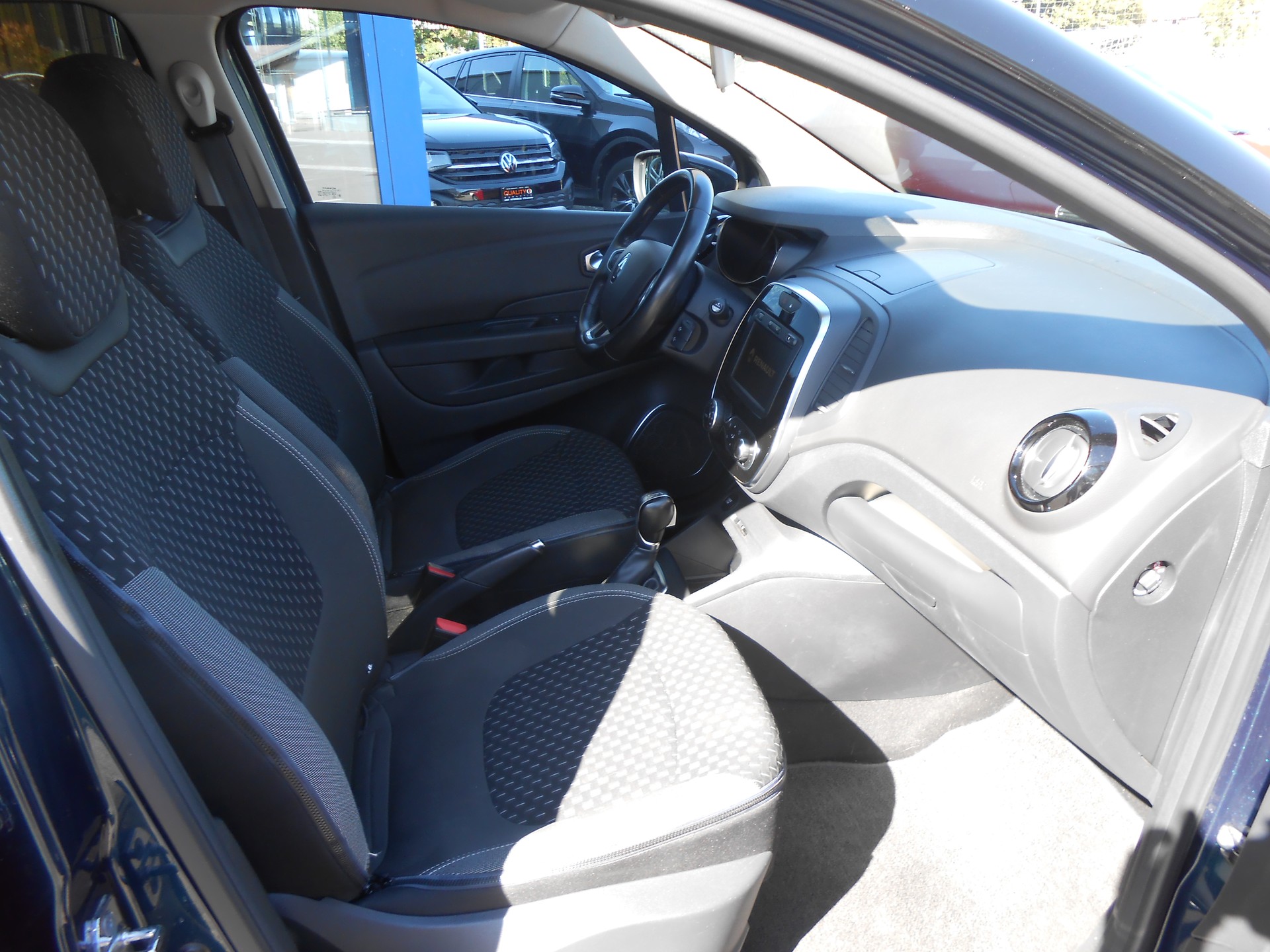 RENAULT Captur 1.3 T 16V Intens EDC-image-7