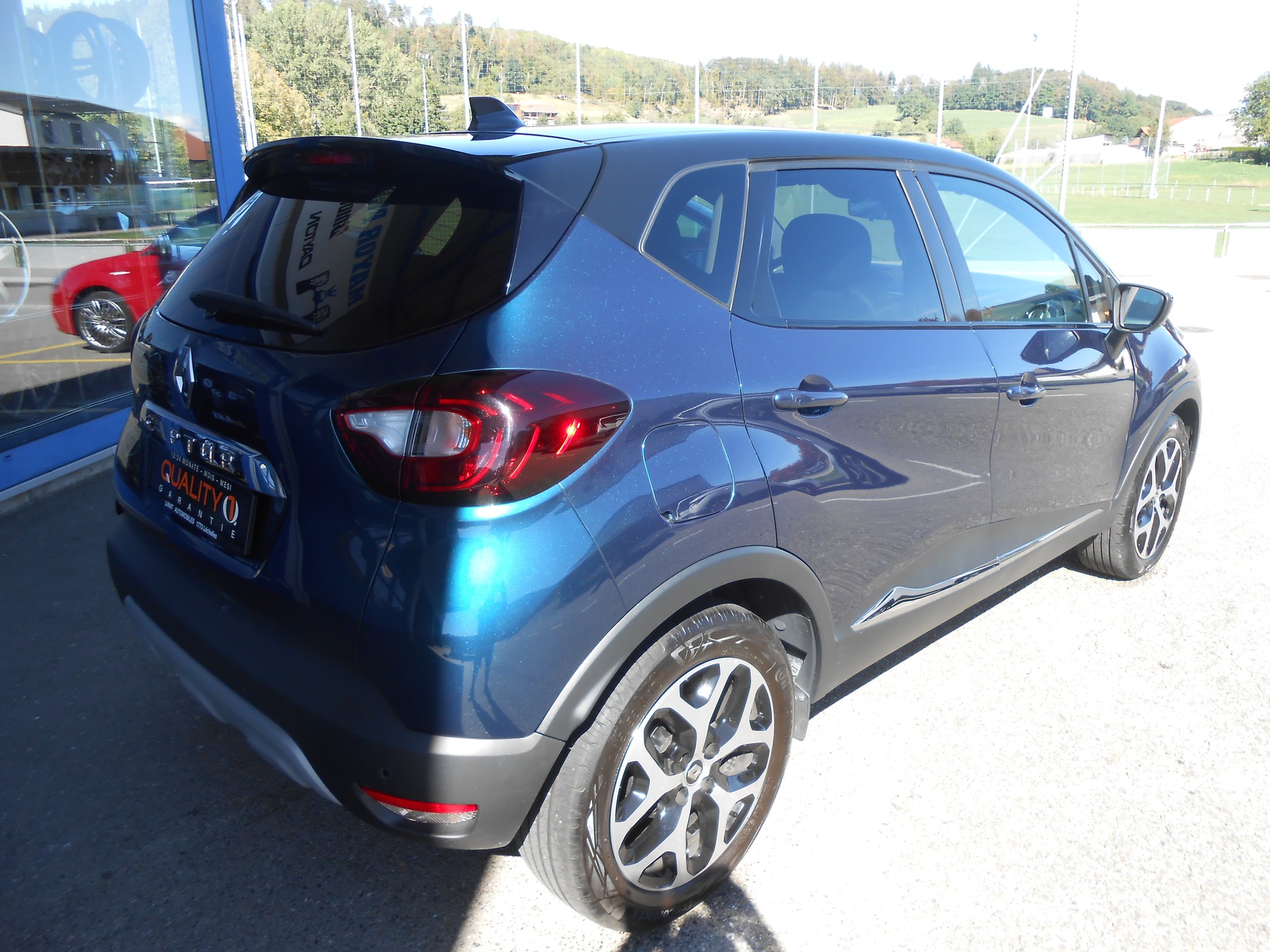 RENAULT Captur 1.3 T 16V Intens EDC-image-5