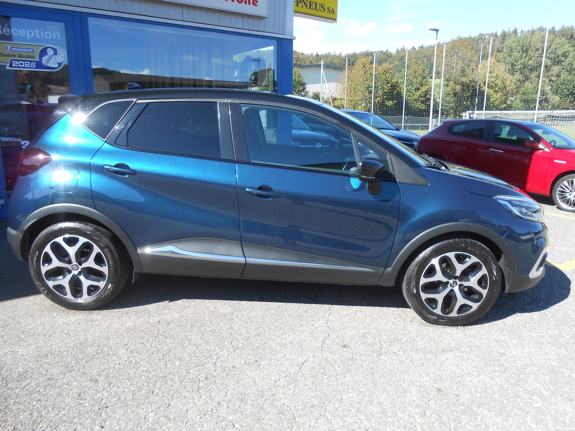 RENAULT Captur 1.3 T 16V Intens EDC-image-3
