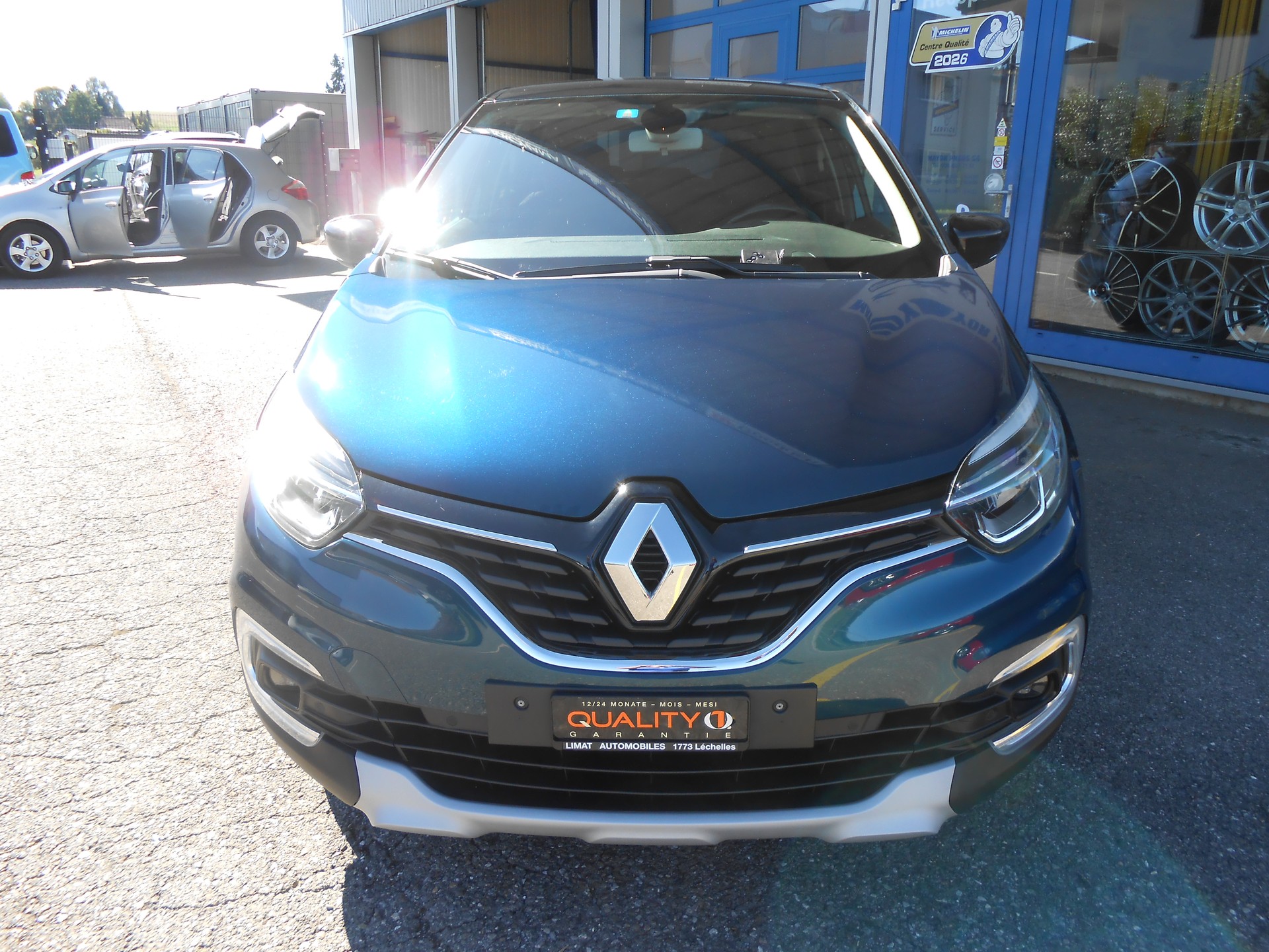 RENAULT Captur 1.3 T 16V Intens EDC-image-2