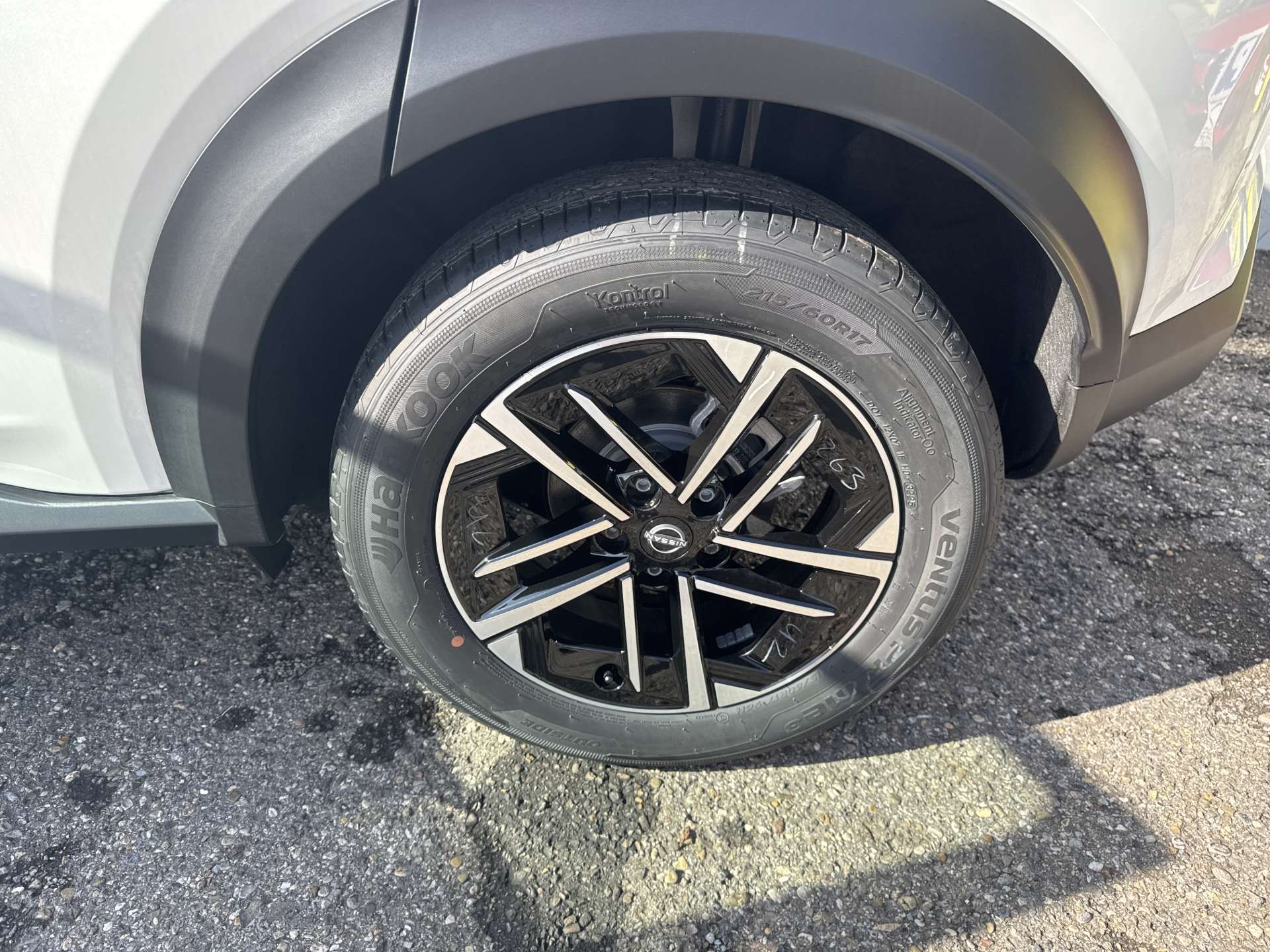NISSAN Juke 1.0 DIG-T N-Connecta DCT-Automat-image-9