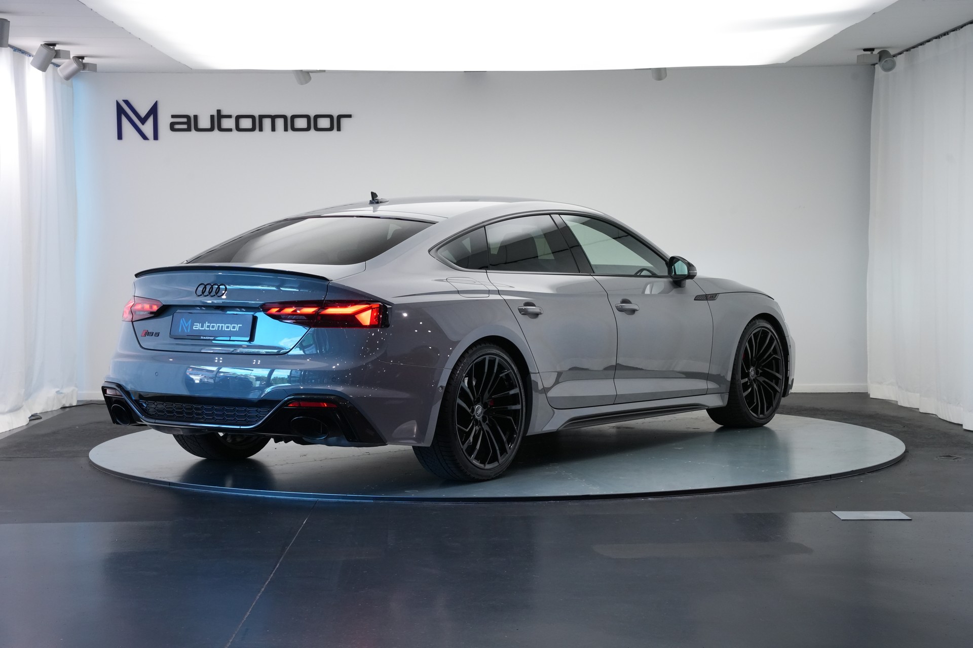 AUDI RS5 Sportback 2.9 TFSI quattro tiptronic *Carbon*-image-4