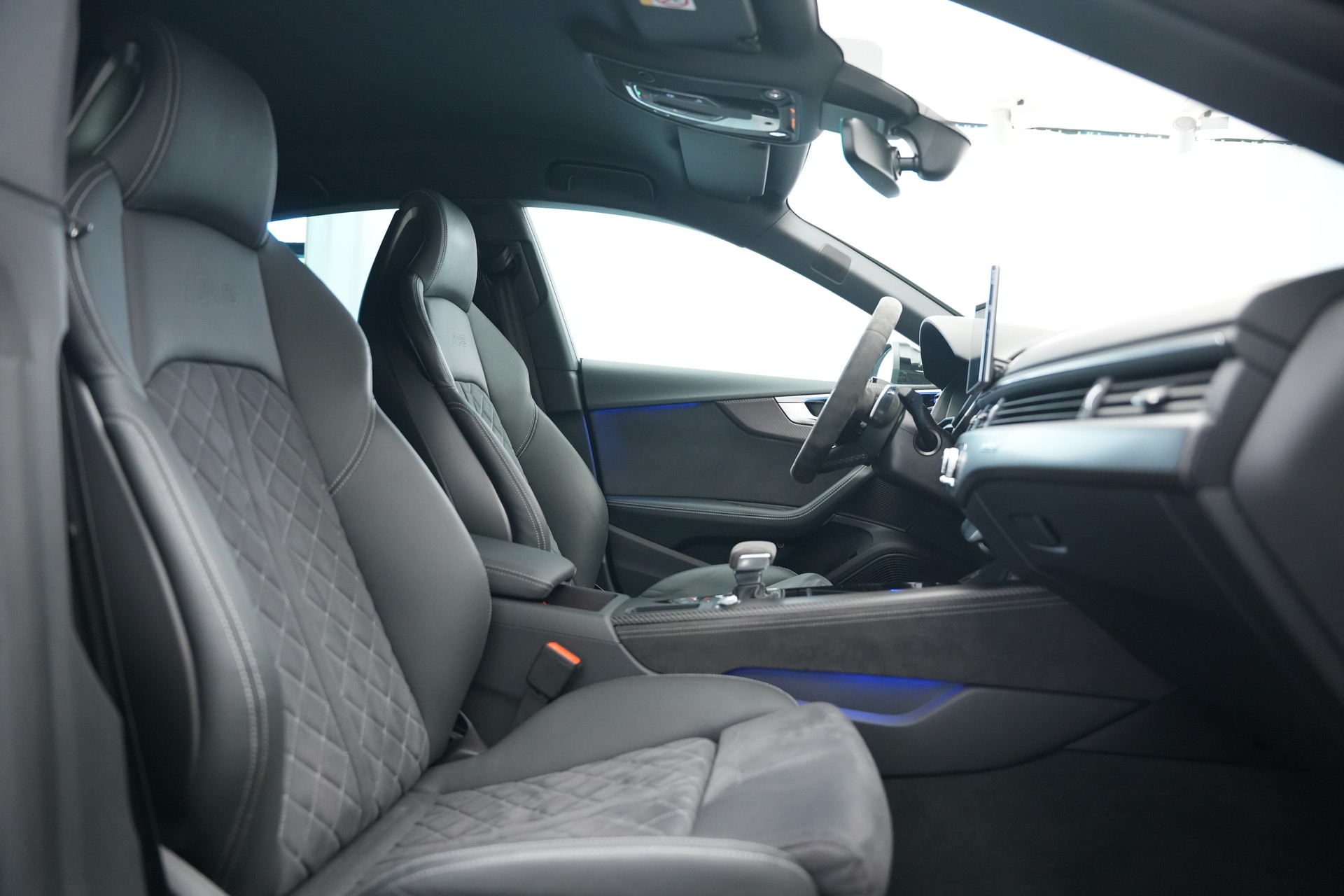 AUDI RS5 Sportback 2.9 TFSI quattro tiptronic *Carbon*-image-13