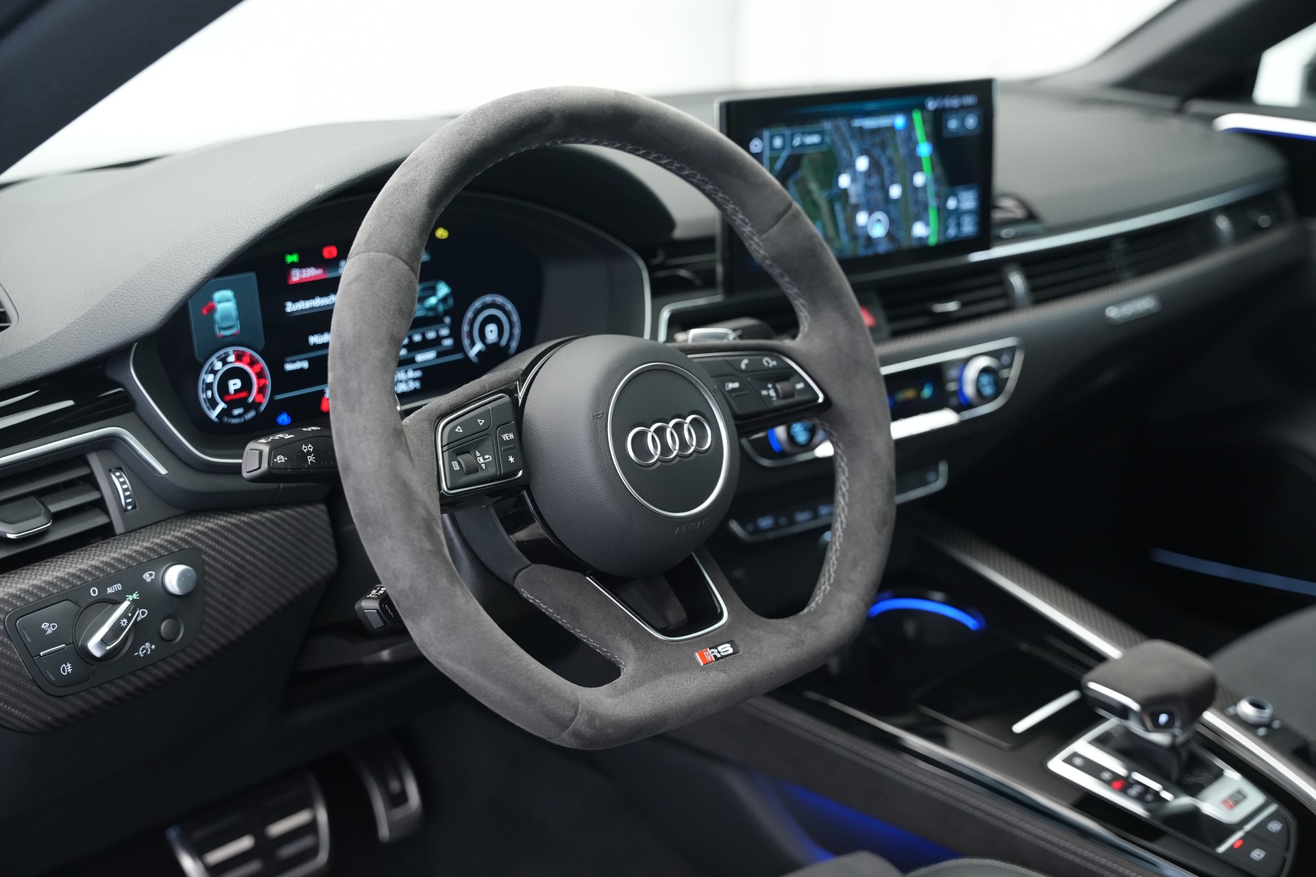 AUDI RS5 Sportback 2.9 TFSI quattro tiptronic *Carbon*-image-25