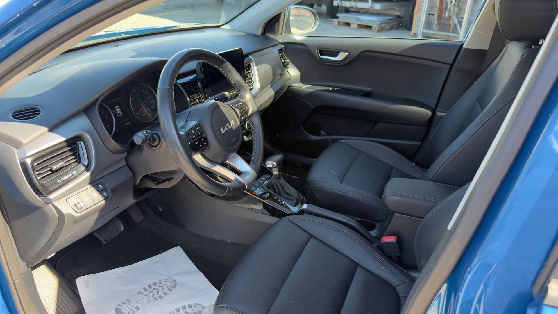 KIA Stonic 1.0 T-GDI MHEV Style DCT-image-8