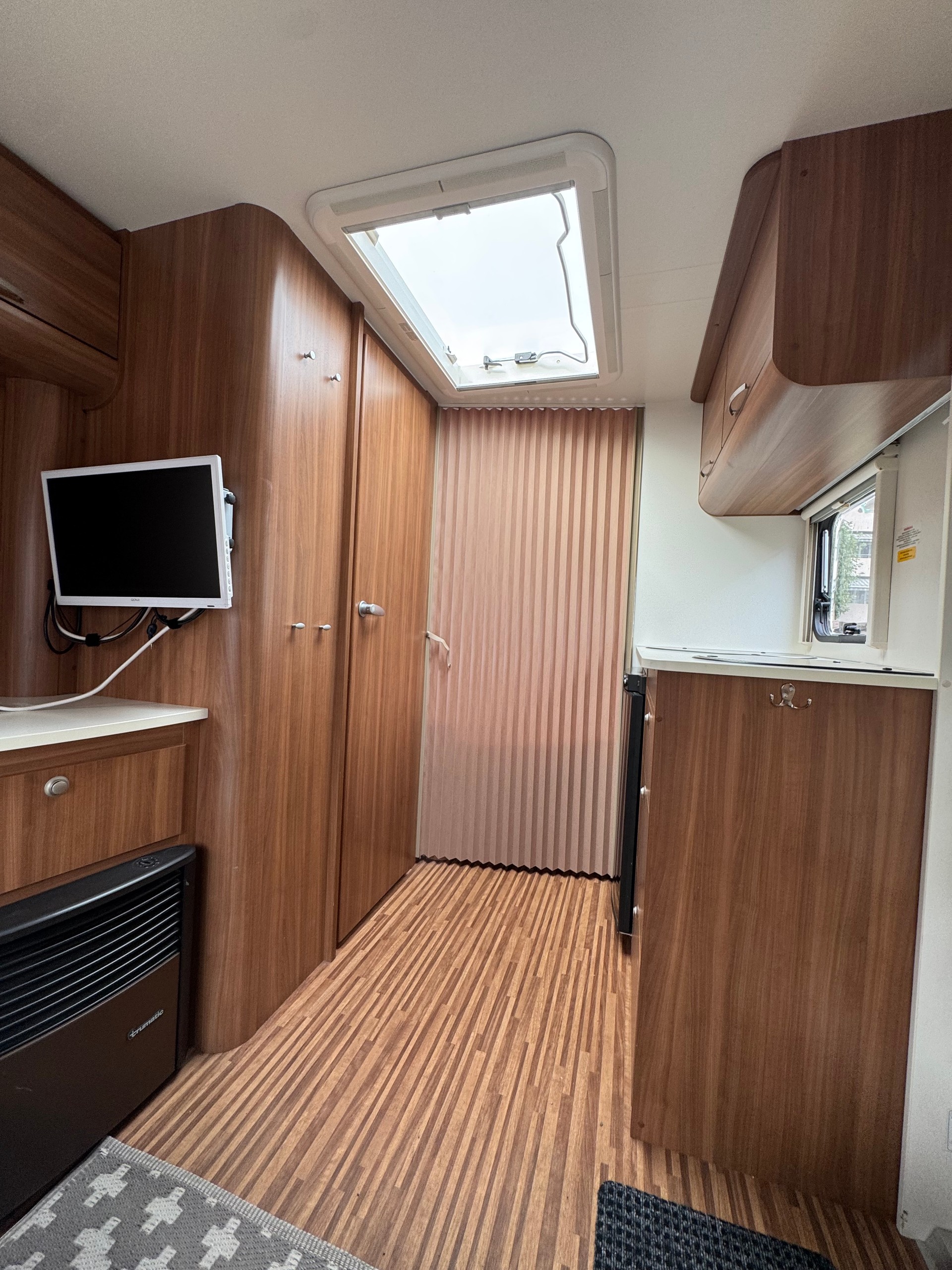 ADRIA ALTEA 472 LU - Mover - Einzelbett längst - 2 x Vorzelt - TV-image-8