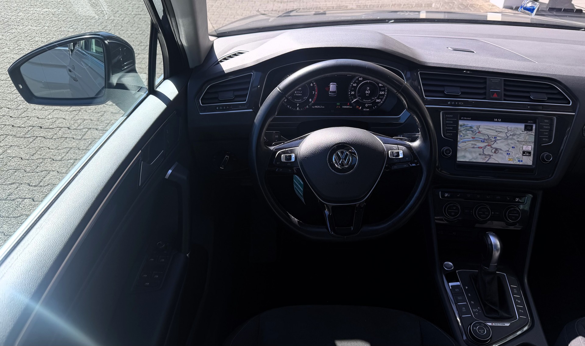 VW Tiguan 2.0TSI Highline 4Motion DSG-image-12