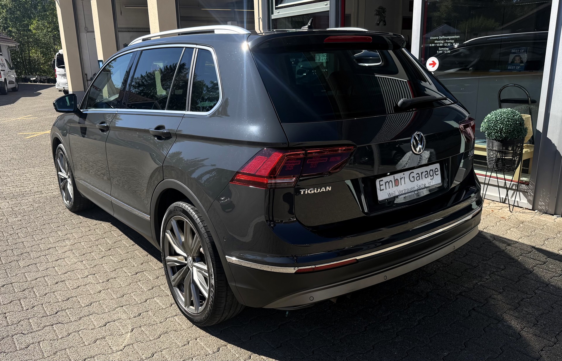 VW Tiguan 2.0TSI Highline 4Motion DSG-image-4