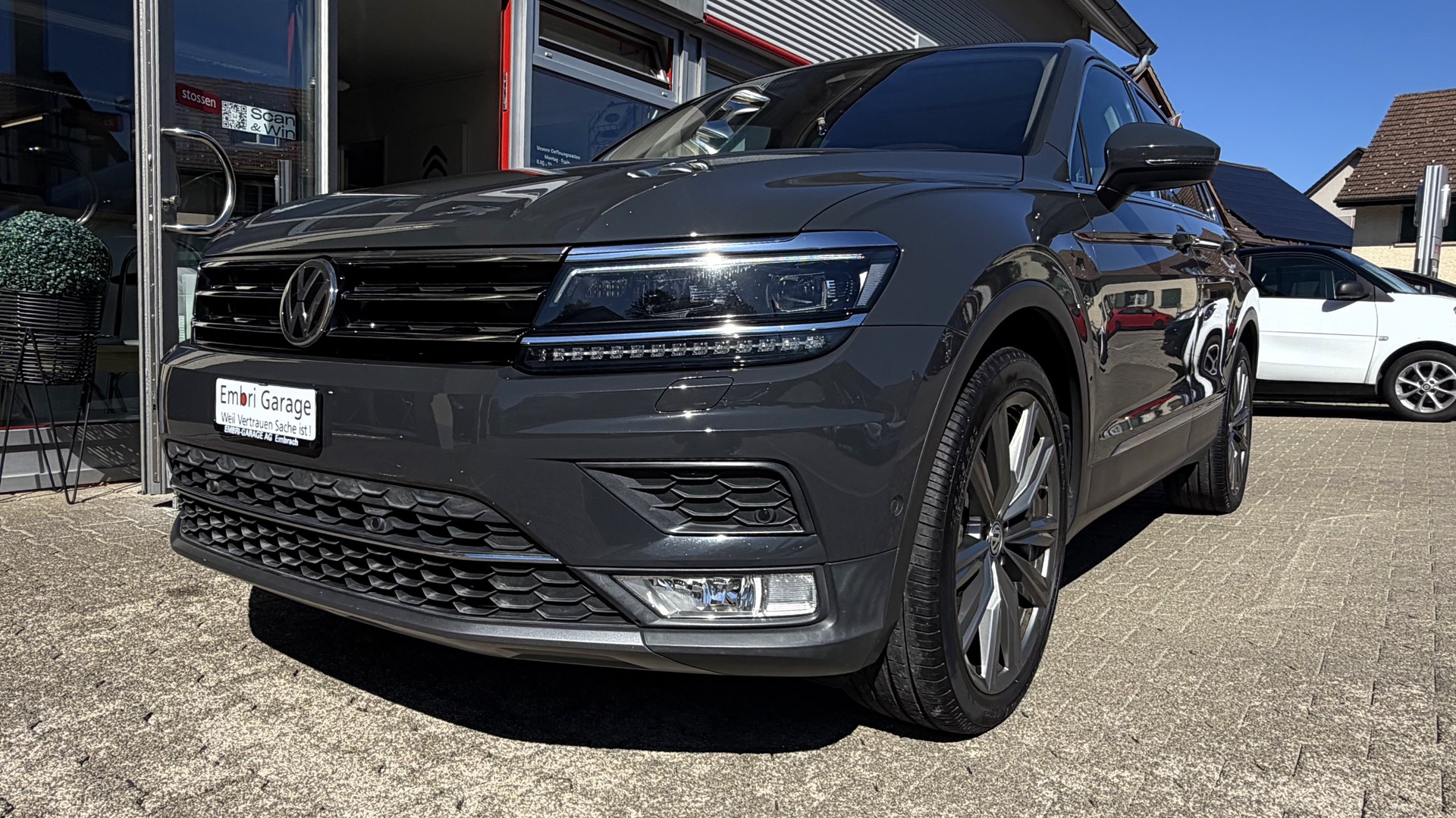 VW Tiguan 2.0TSI Highline 4Motion DSG-image-2