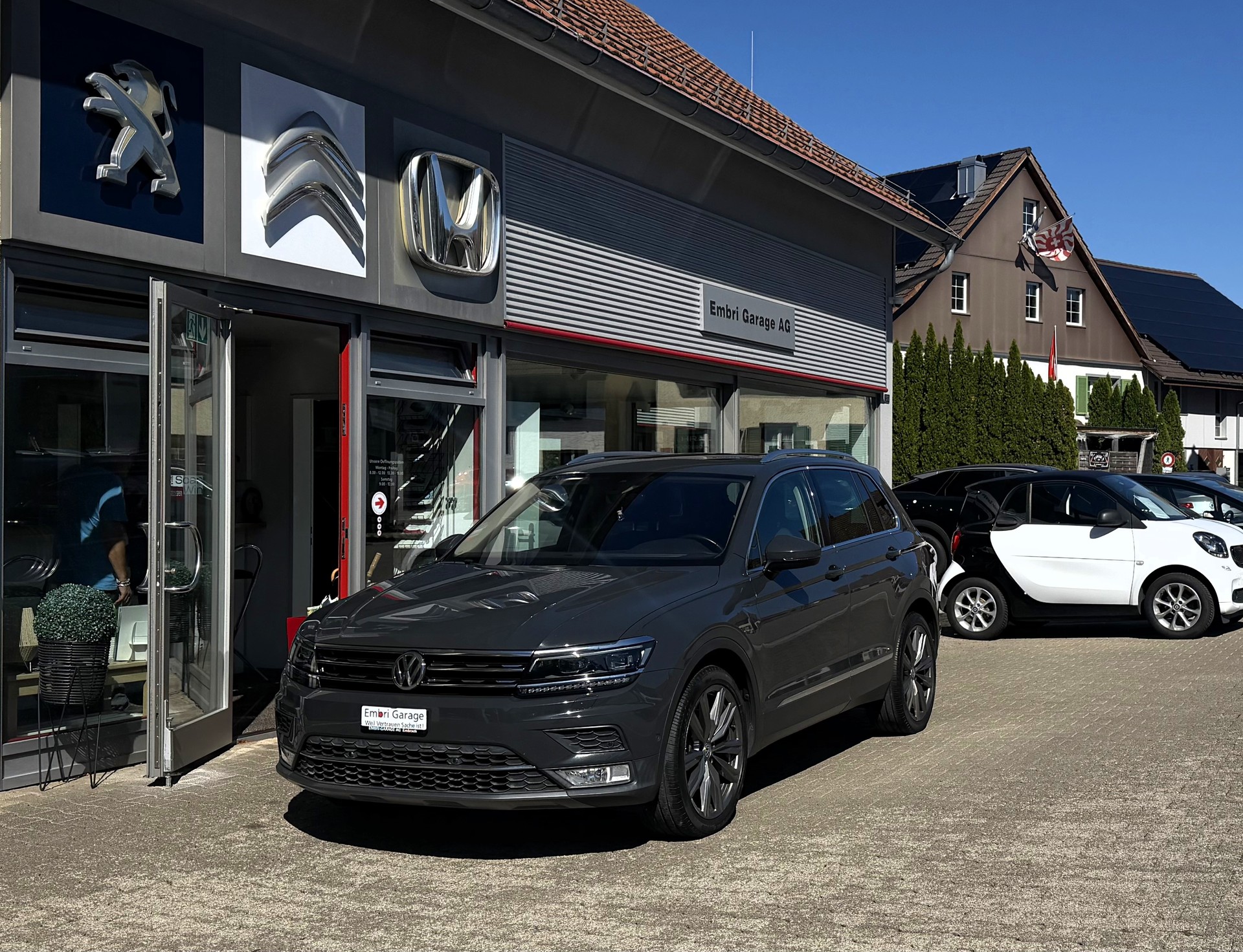 VW Tiguan 2.0TSI Highline 4Motion DSG-image-0