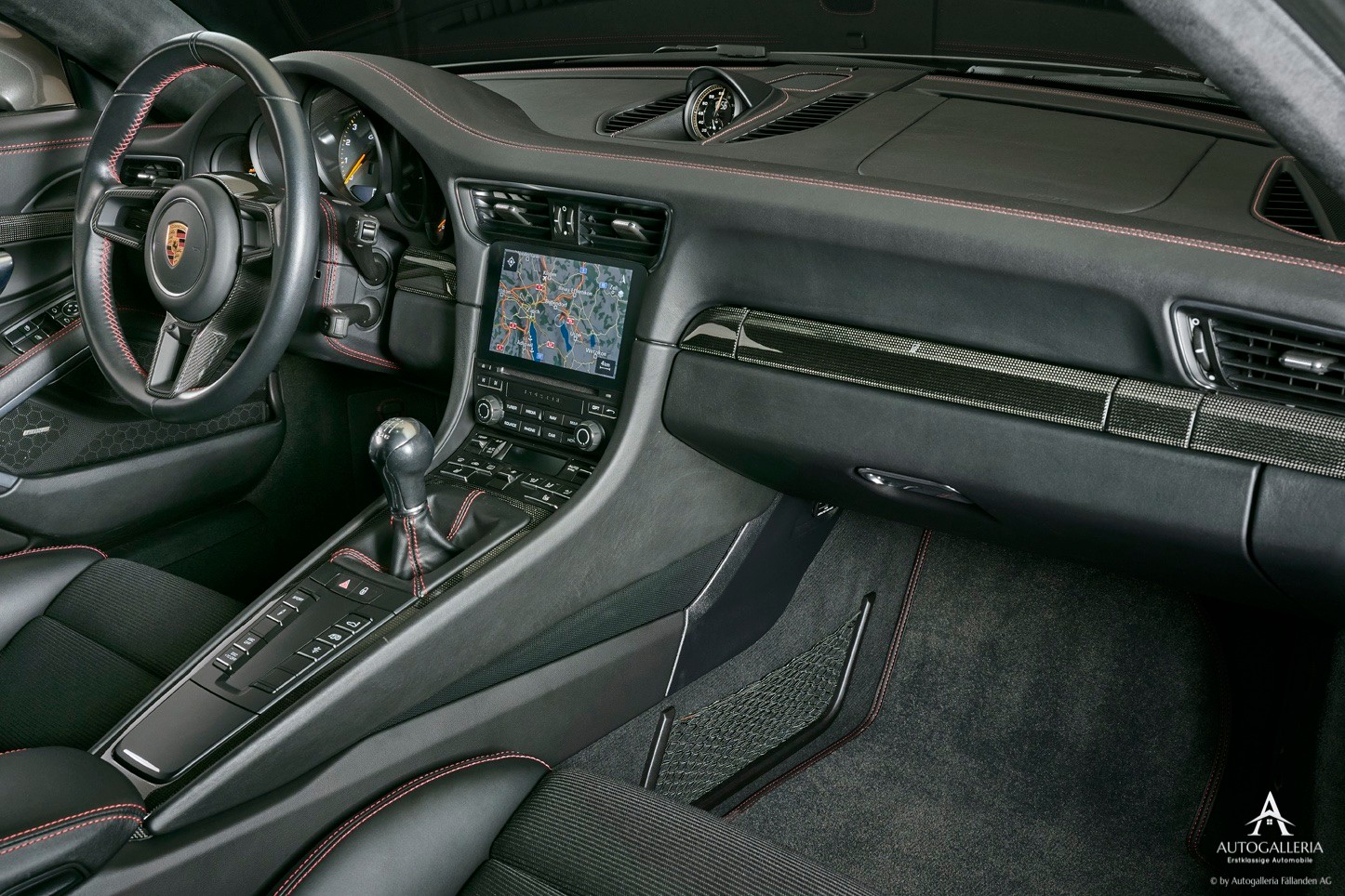 PORSCHE 911 GT3 Touring-image-8