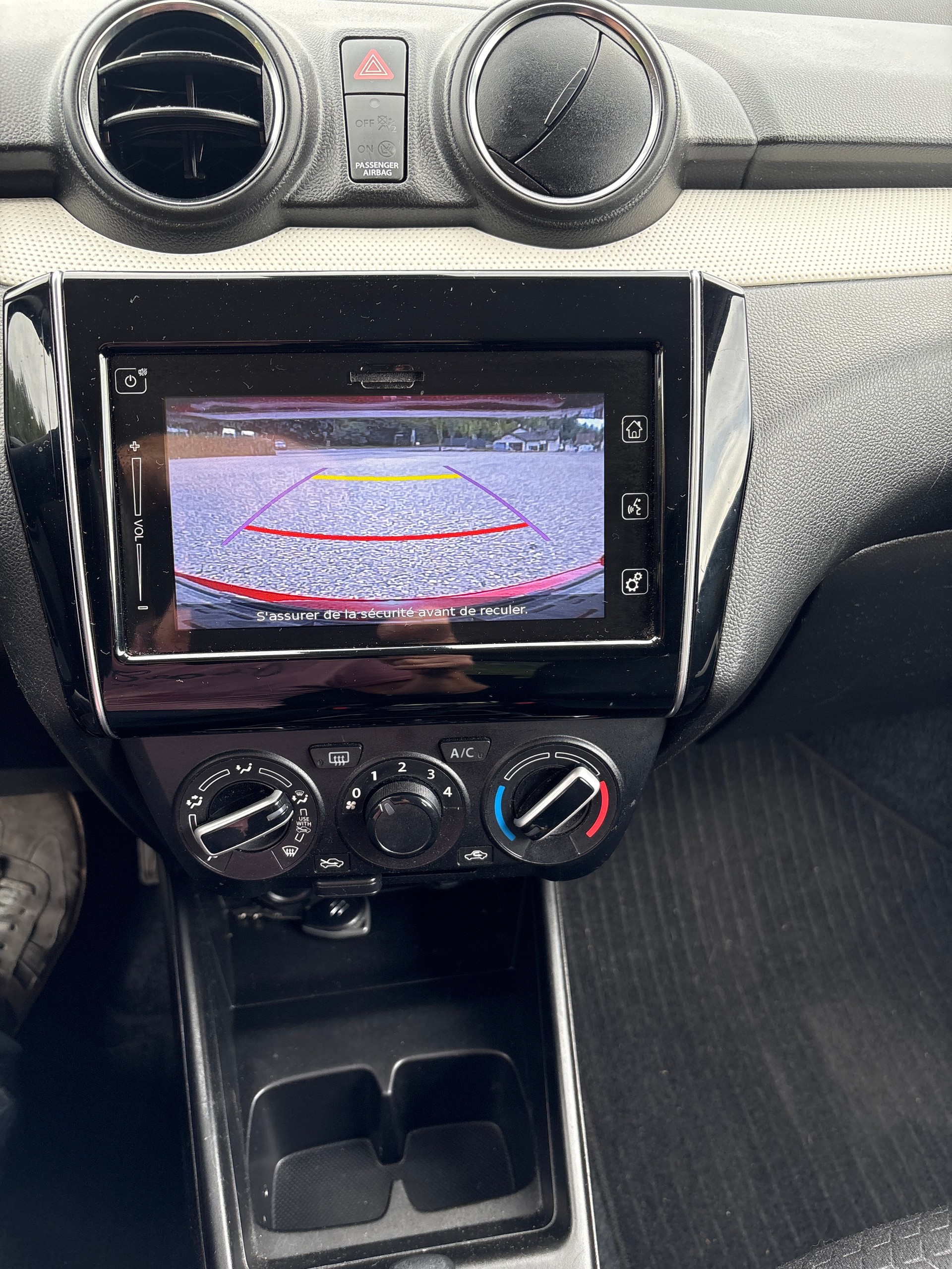SUZUKI Swift 1.2 Compact Top Hybrid CVT-image-11