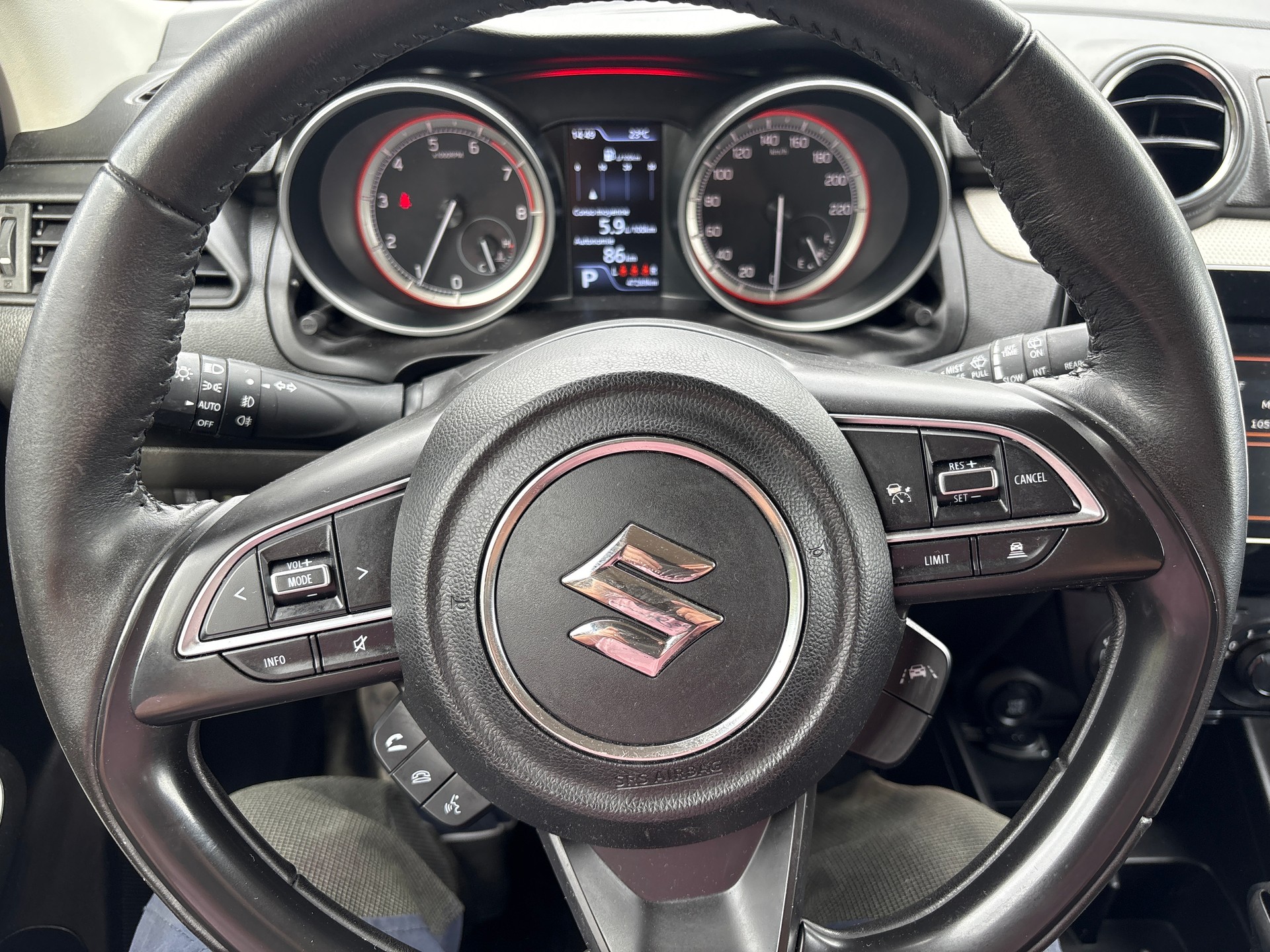 SUZUKI Swift 1.2 Compact Top Hybrid CVT-image-10