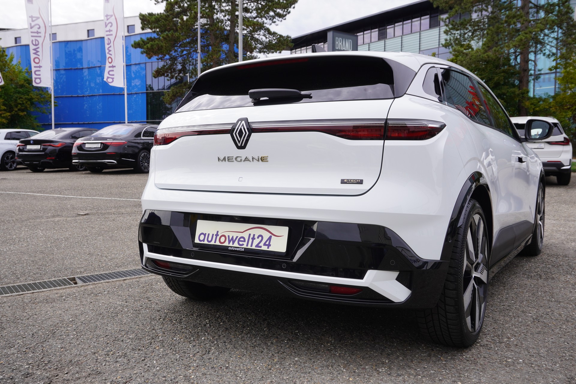 RENAULT Mégane E-TECH EV60 Techno-image-37