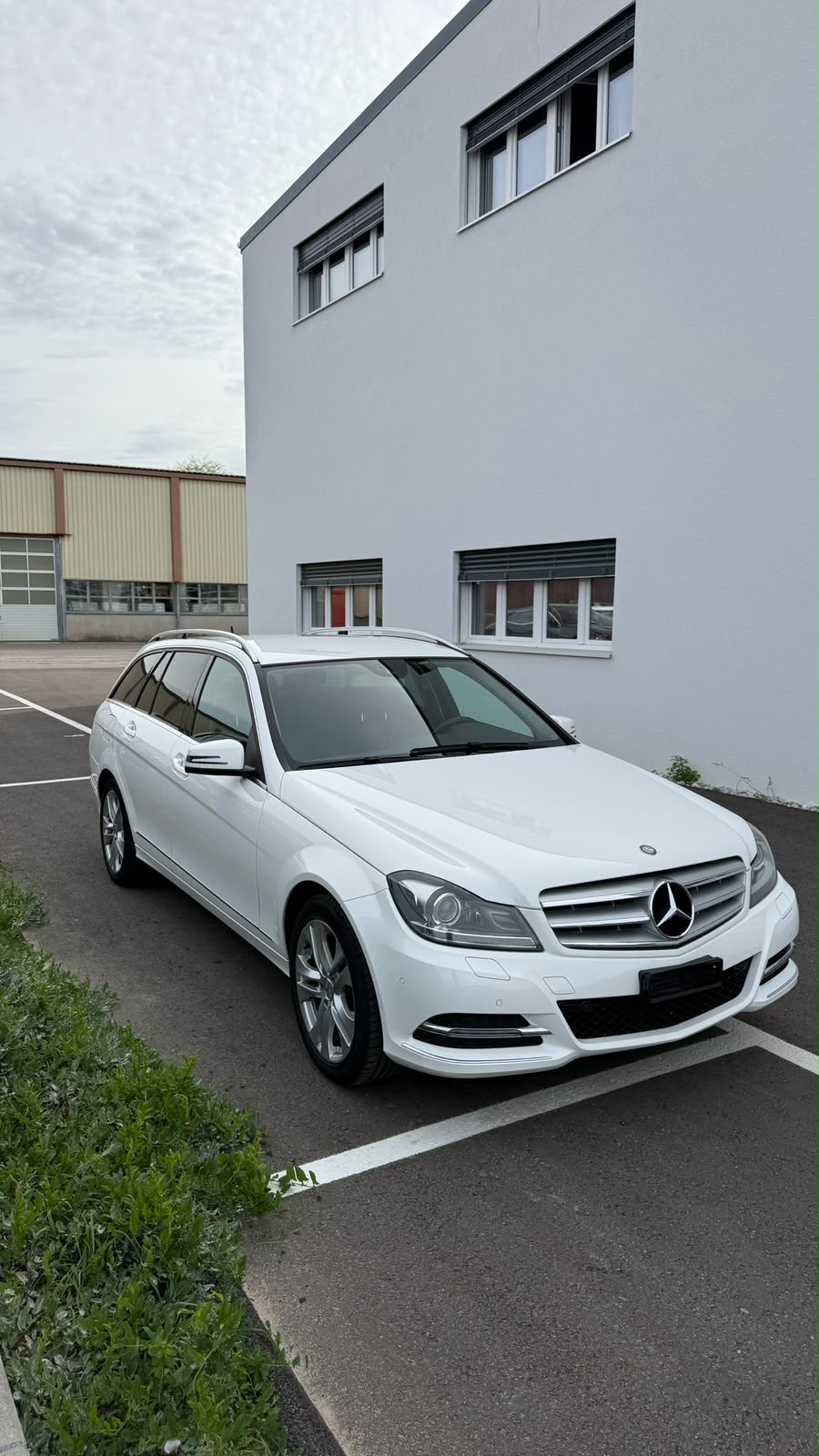 MERCEDES-BENZ C 180 Avantgarde-image-2