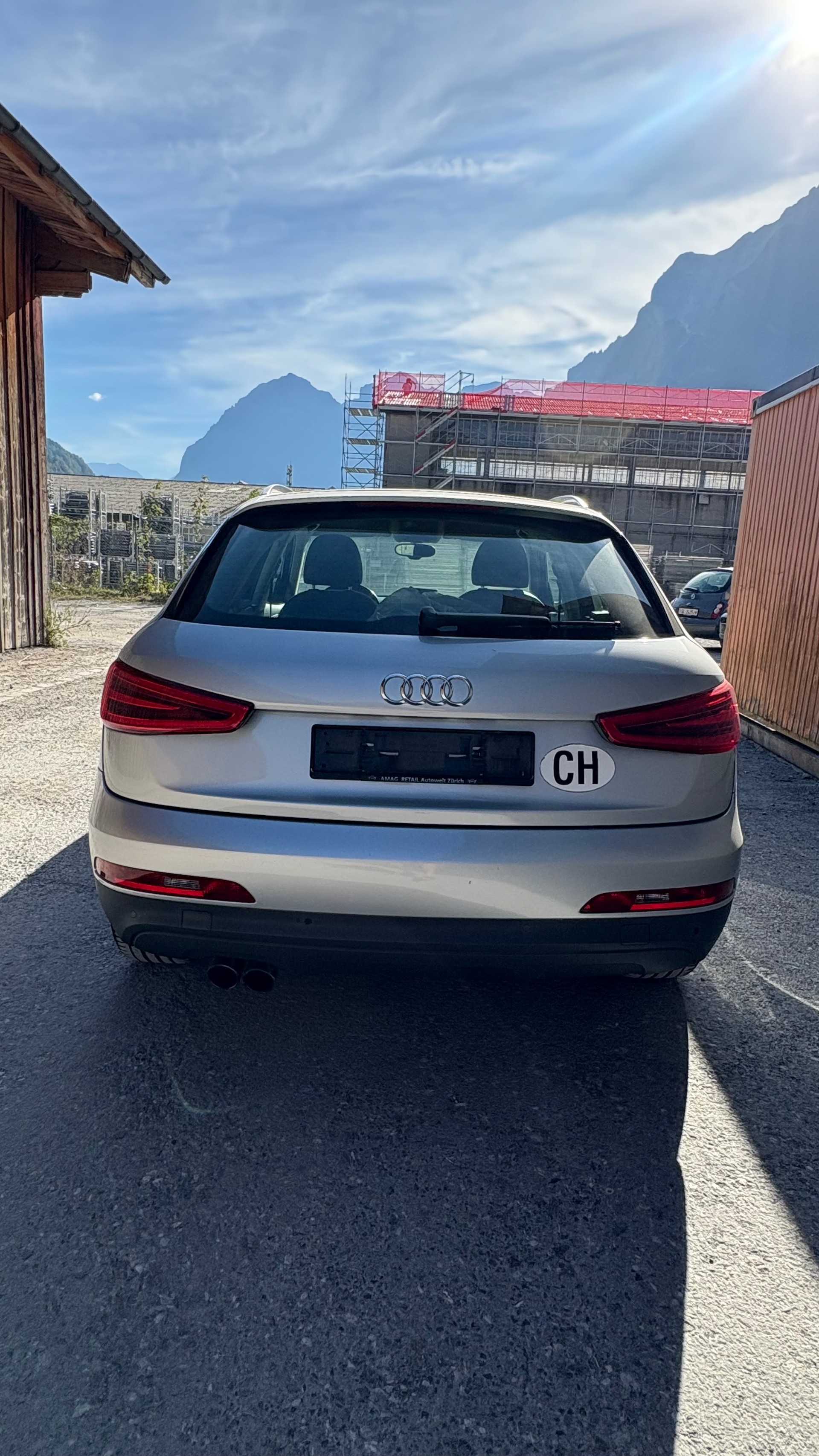 AUDI Q3 2.0 TDI quattro S-tronic-image-4