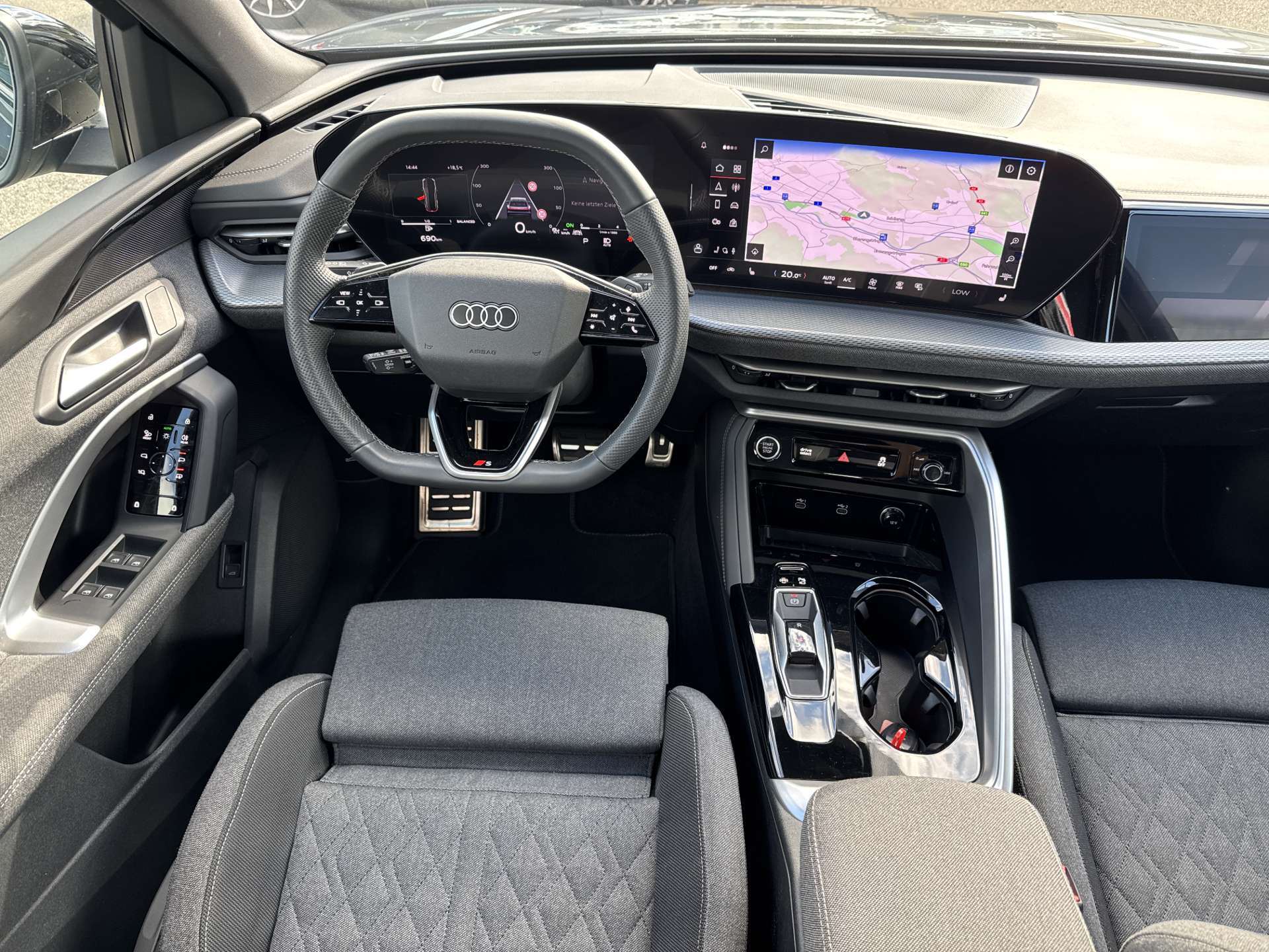 AUDI Q5 TDi quattro S-Line 204PS S-Tronic Automat-image-4