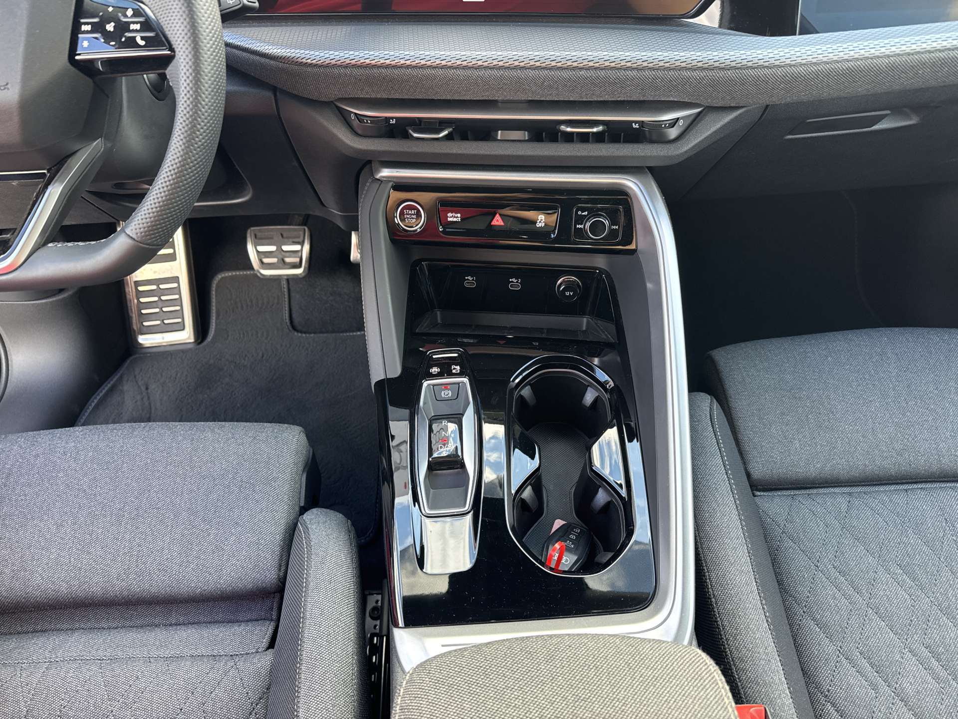 AUDI Q5 TDi quattro S-Line 204PS S-Tronic Automat-image-11