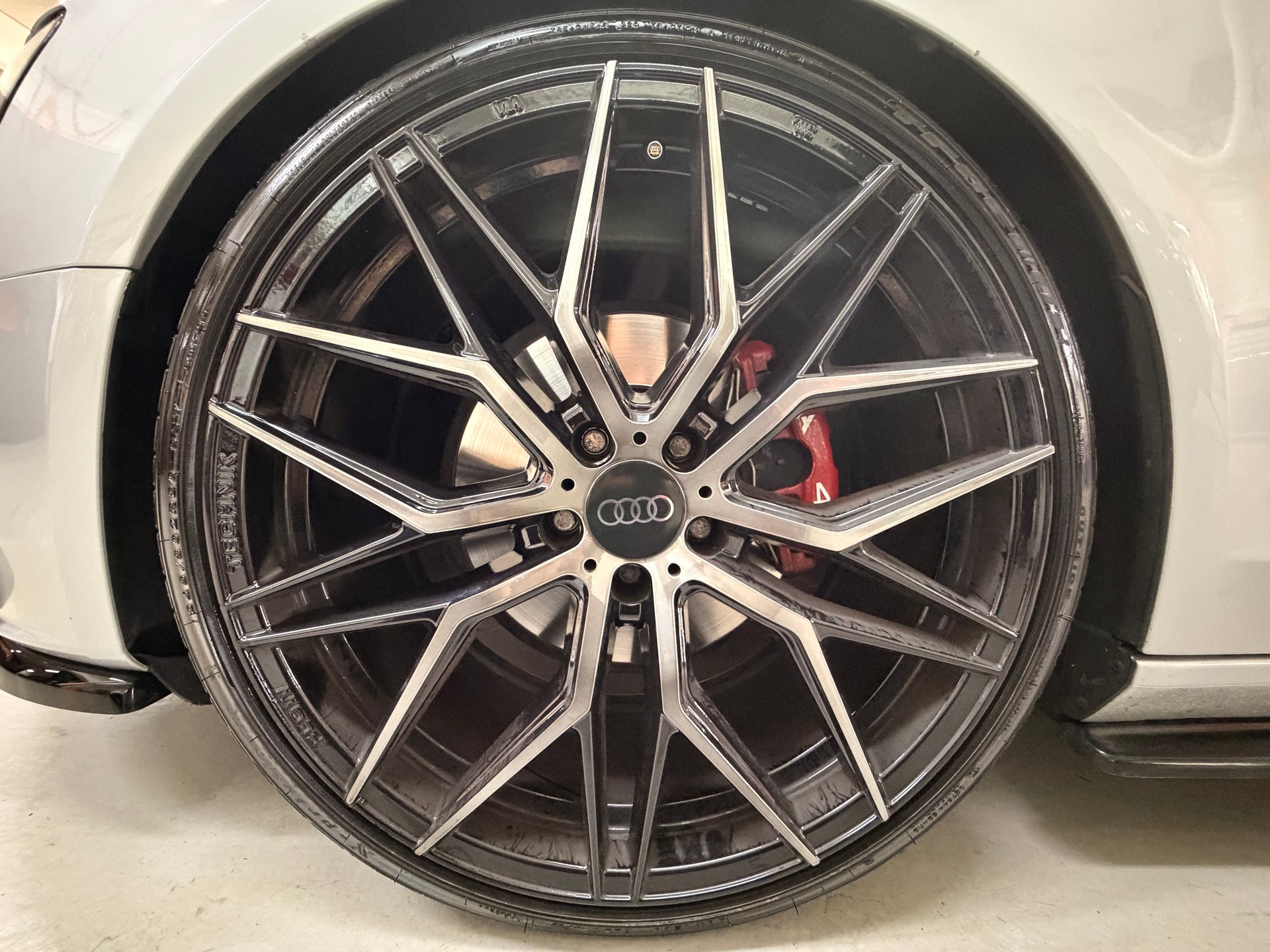 AUDI A4-image-5