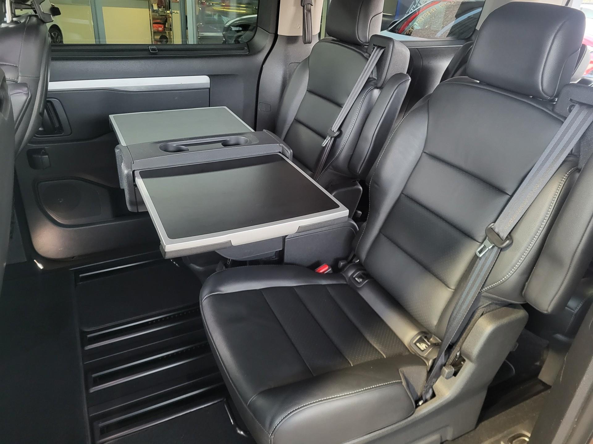 CITROEN Spacetourer 2.0 BlueHDi Business Lounge XL EAT-image-8
