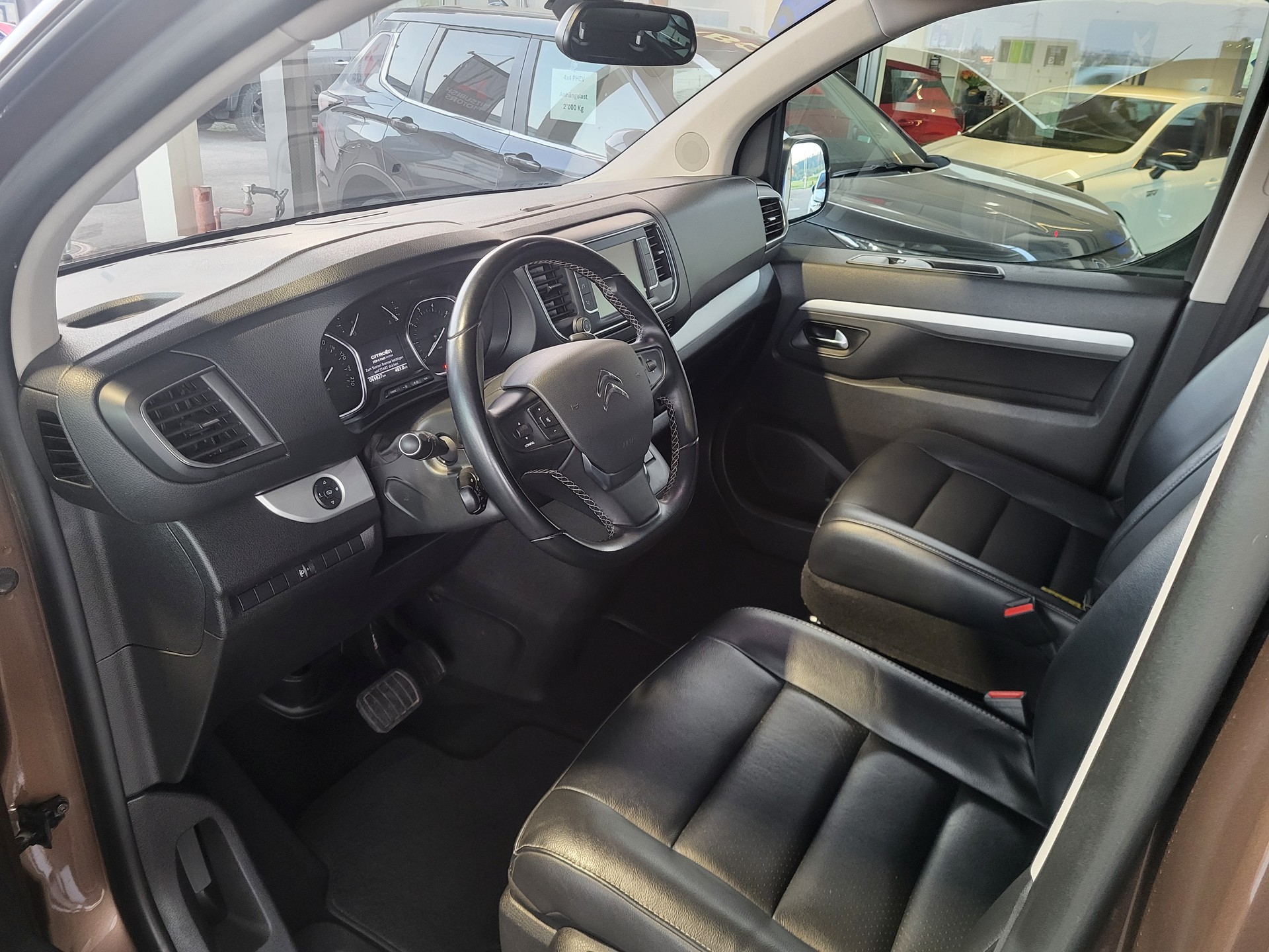 CITROEN Spacetourer 2.0 BlueHDi Business Lounge XL EAT-image-3