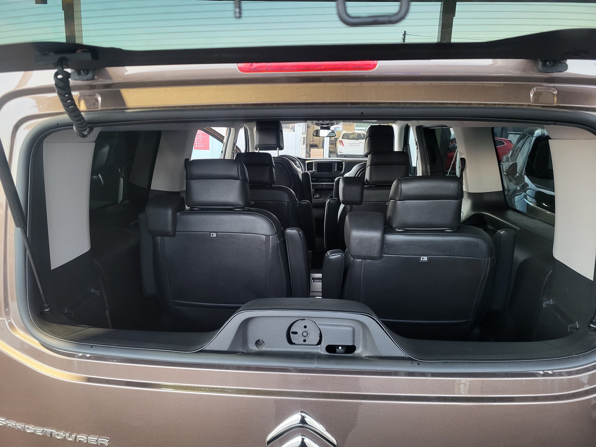 CITROEN Spacetourer 2.0 BlueHDi Business Lounge XL EAT-image-6