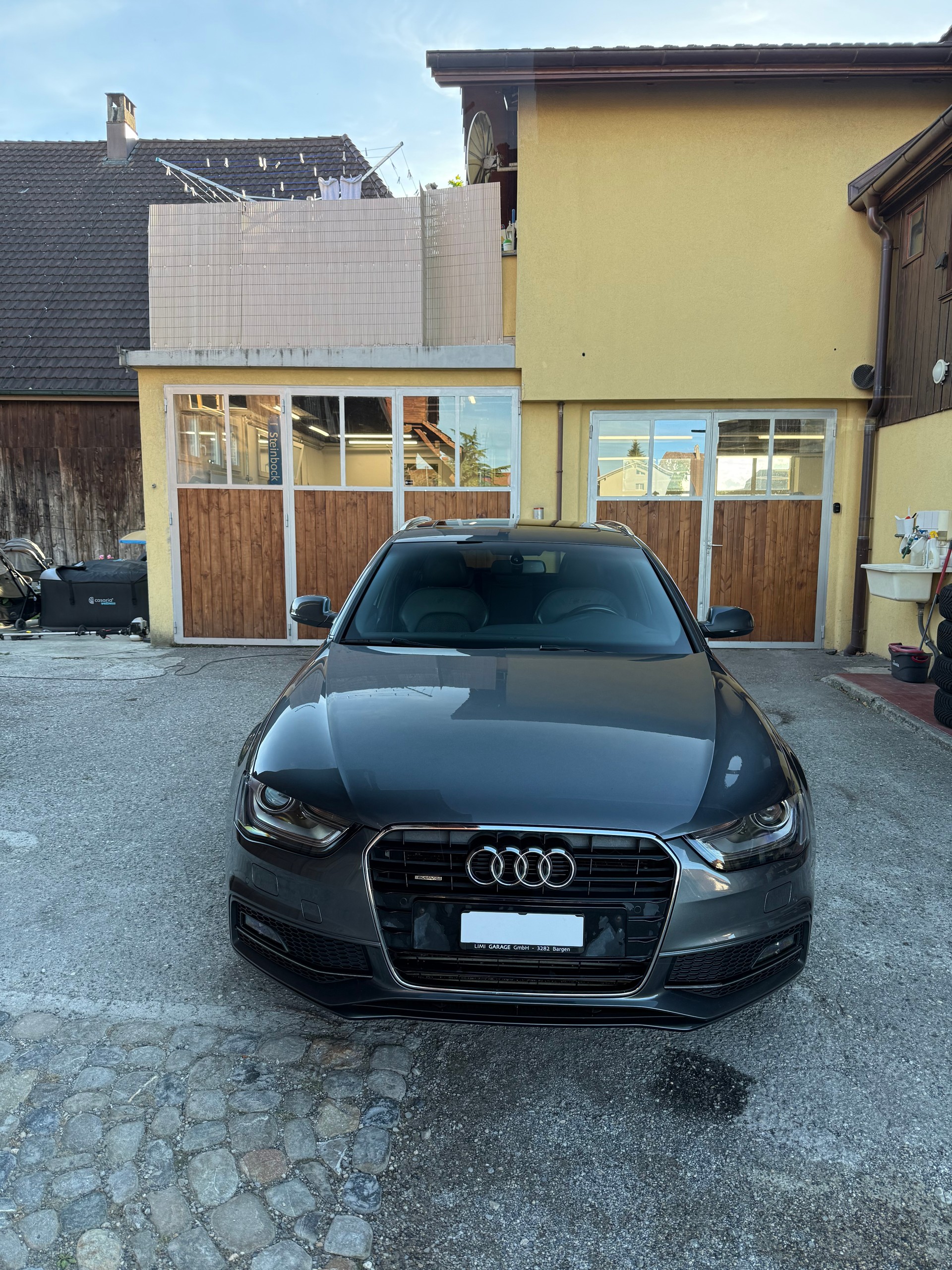 AUDI A4 Avant 2.0 TDI quattro S-tronic-image-1