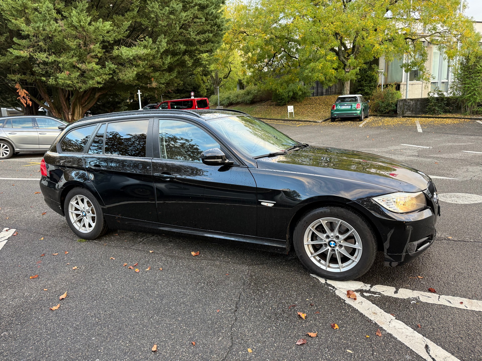 BMW 318i Touring-image-3