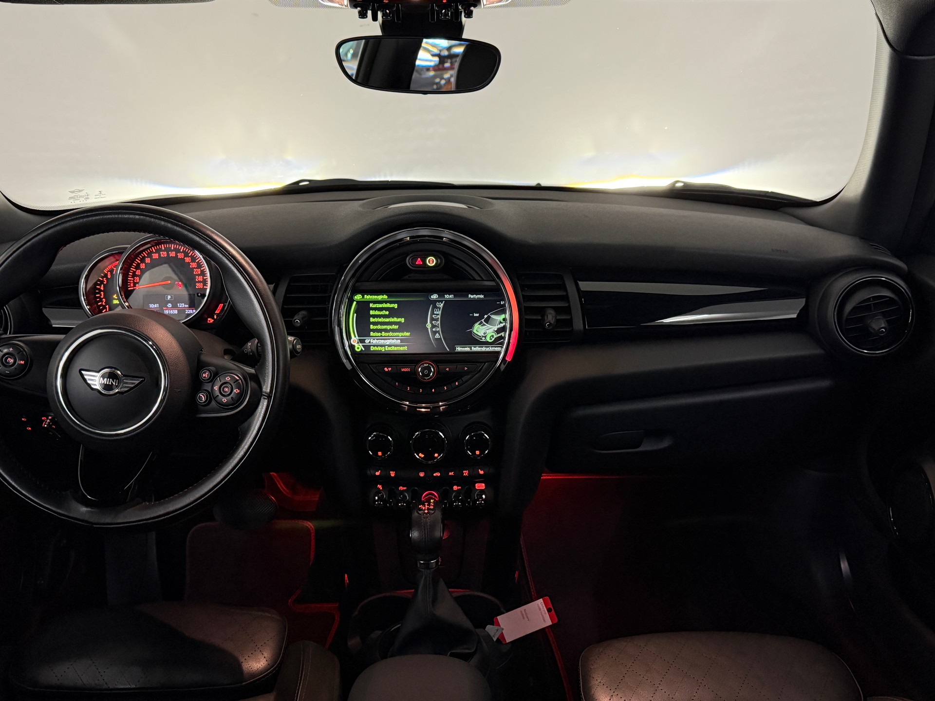 MINI Cooper Hyde Park Steptronic-image-8