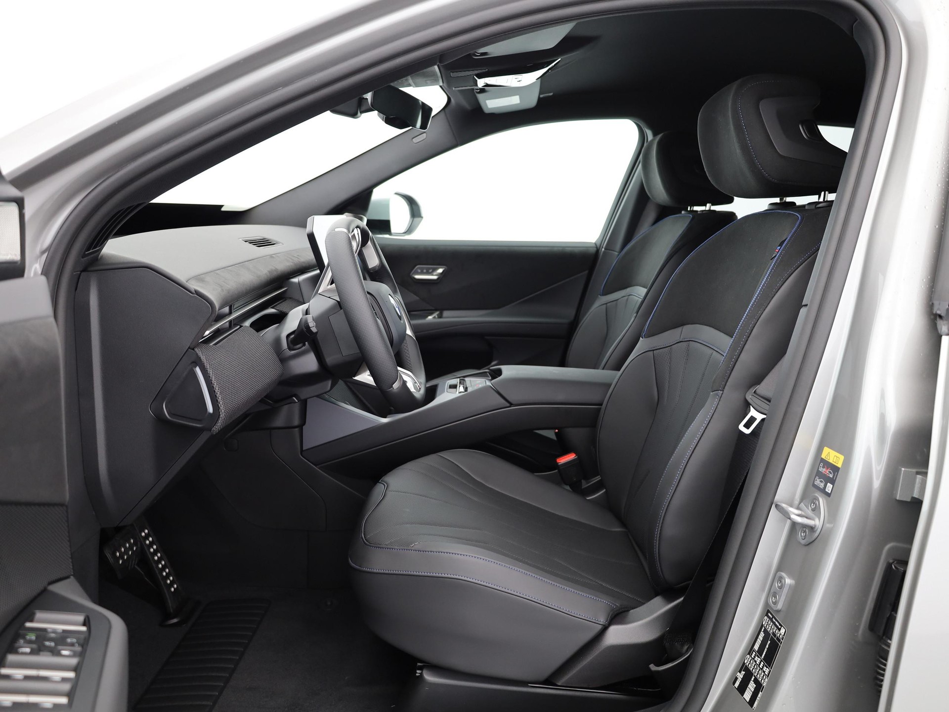 BMW iX3 NA5 40-image-4