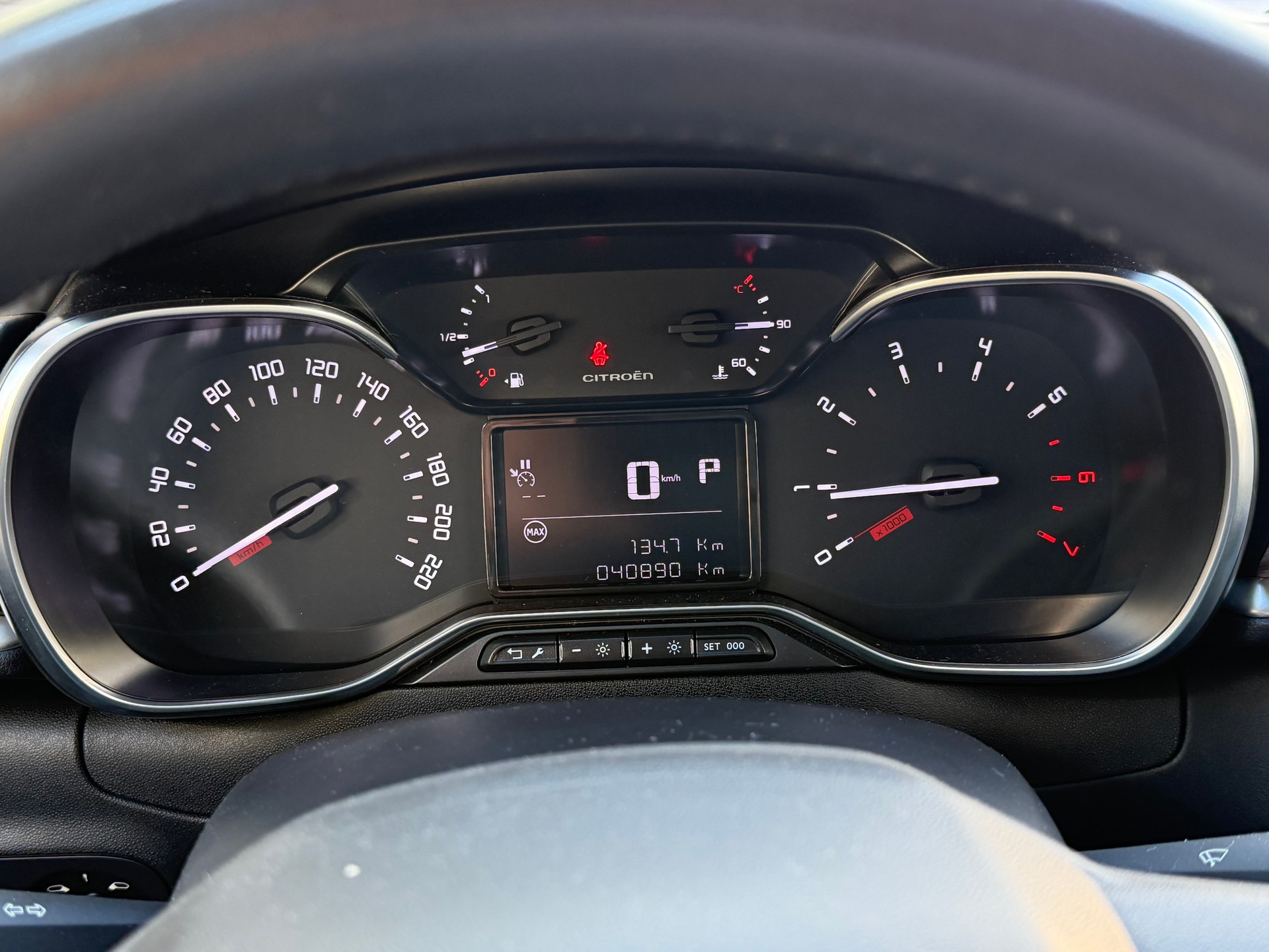 CITROEN C3 1.2i PureTech Swiss Edition EAT6-image-13