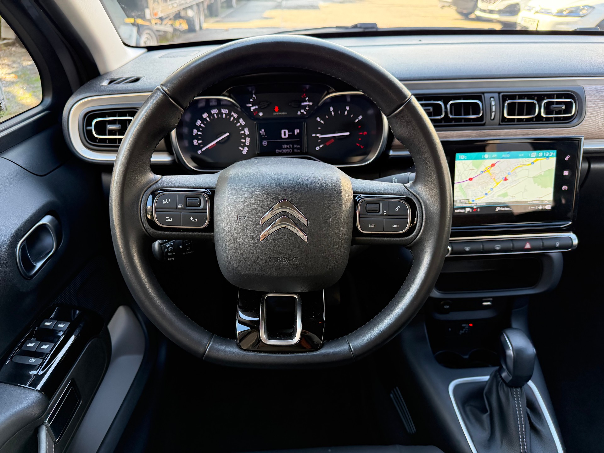 CITROEN C3 1.2i PureTech Swiss Edition EAT6-image-10