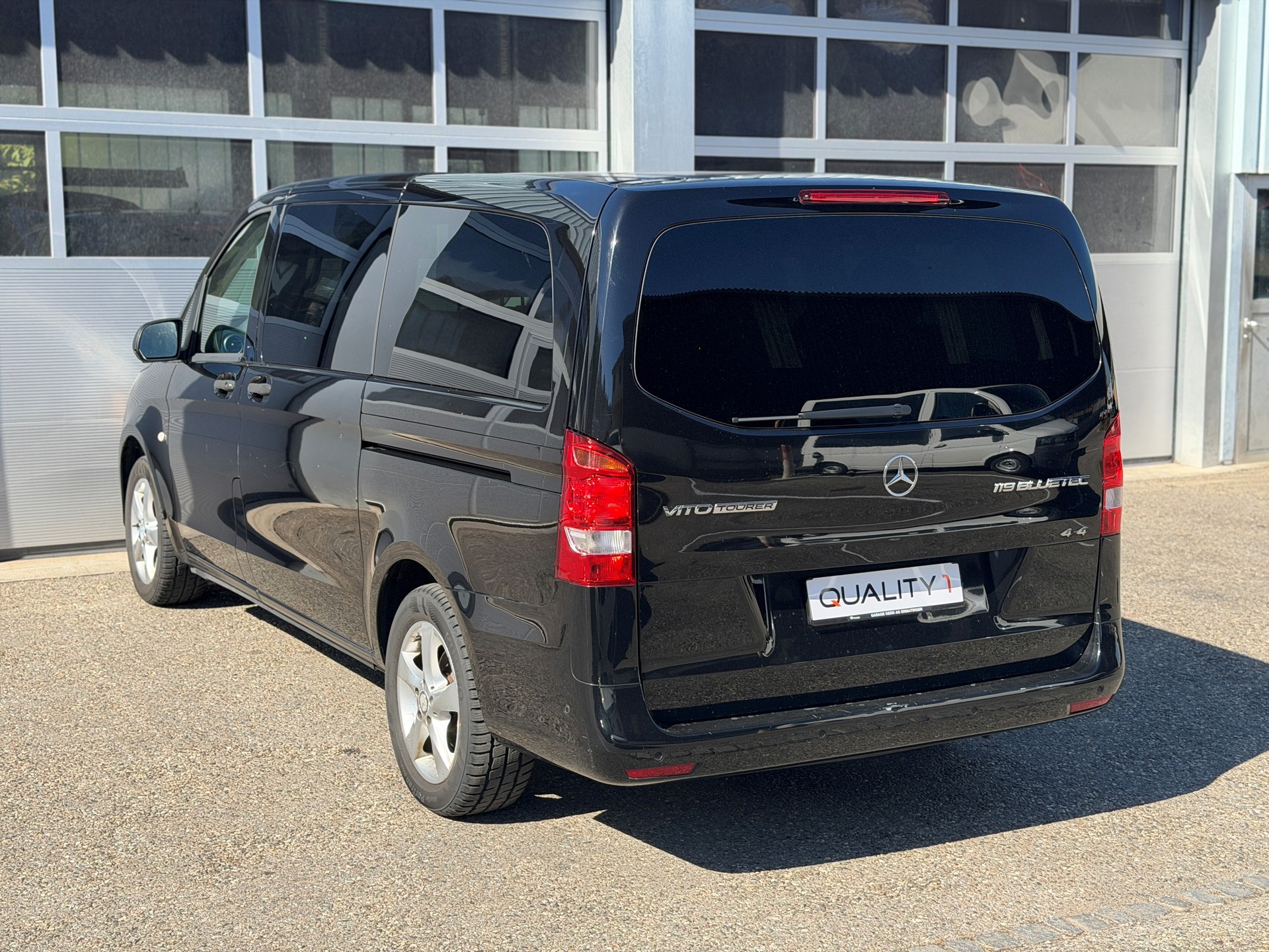 MERCEDES-BENZ Vito 119 BlueTEC Tourer Select L 4Matic 7G-Tronic-image-4