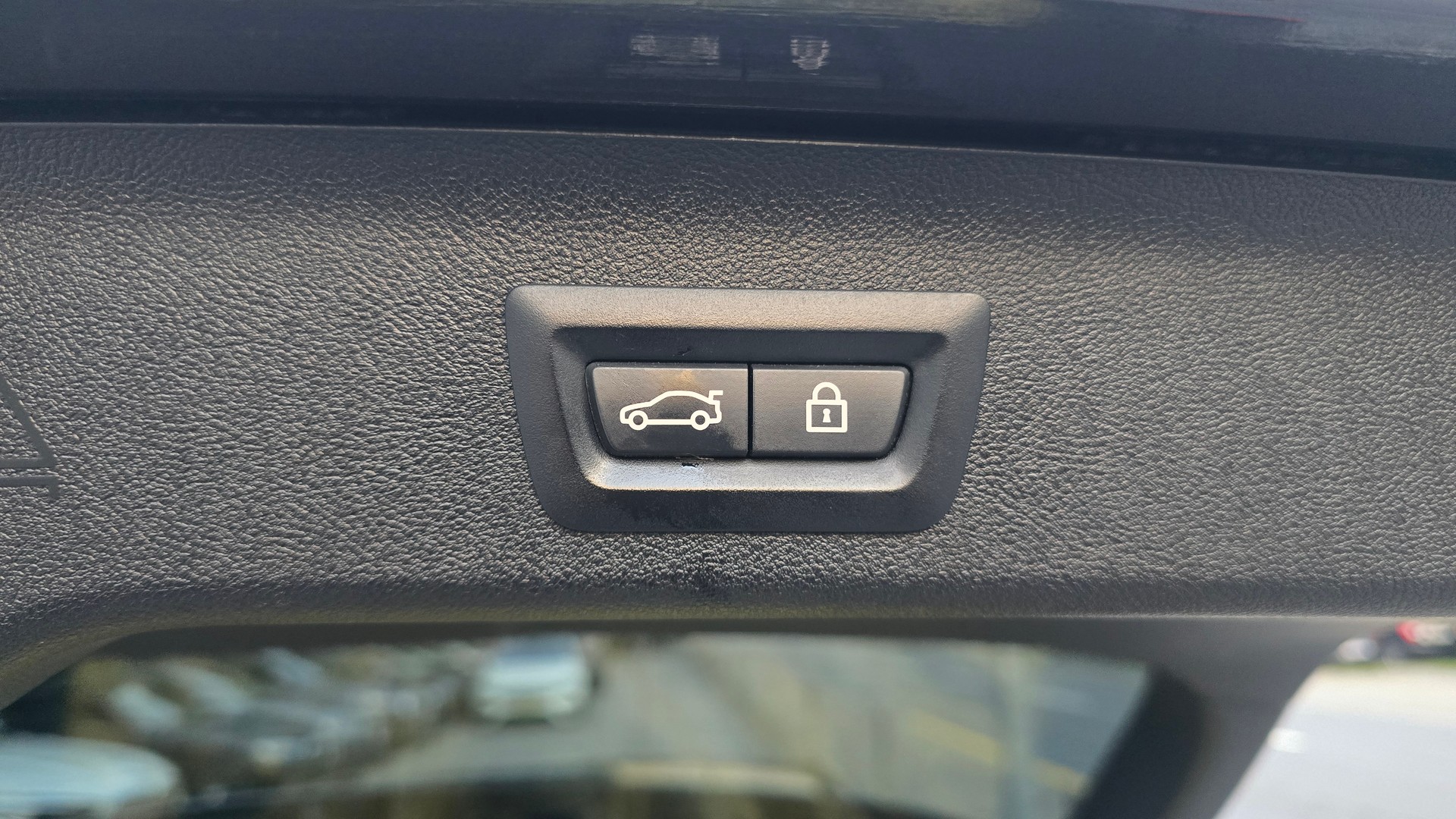 BMW 530d xDrive Touring Sport Line Steptronic-image-7