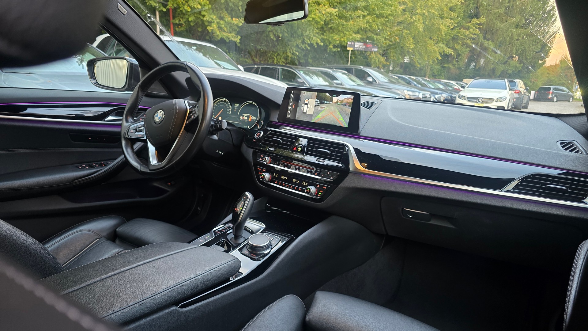BMW 530d xDrive Touring Sport Line Steptronic-image-12