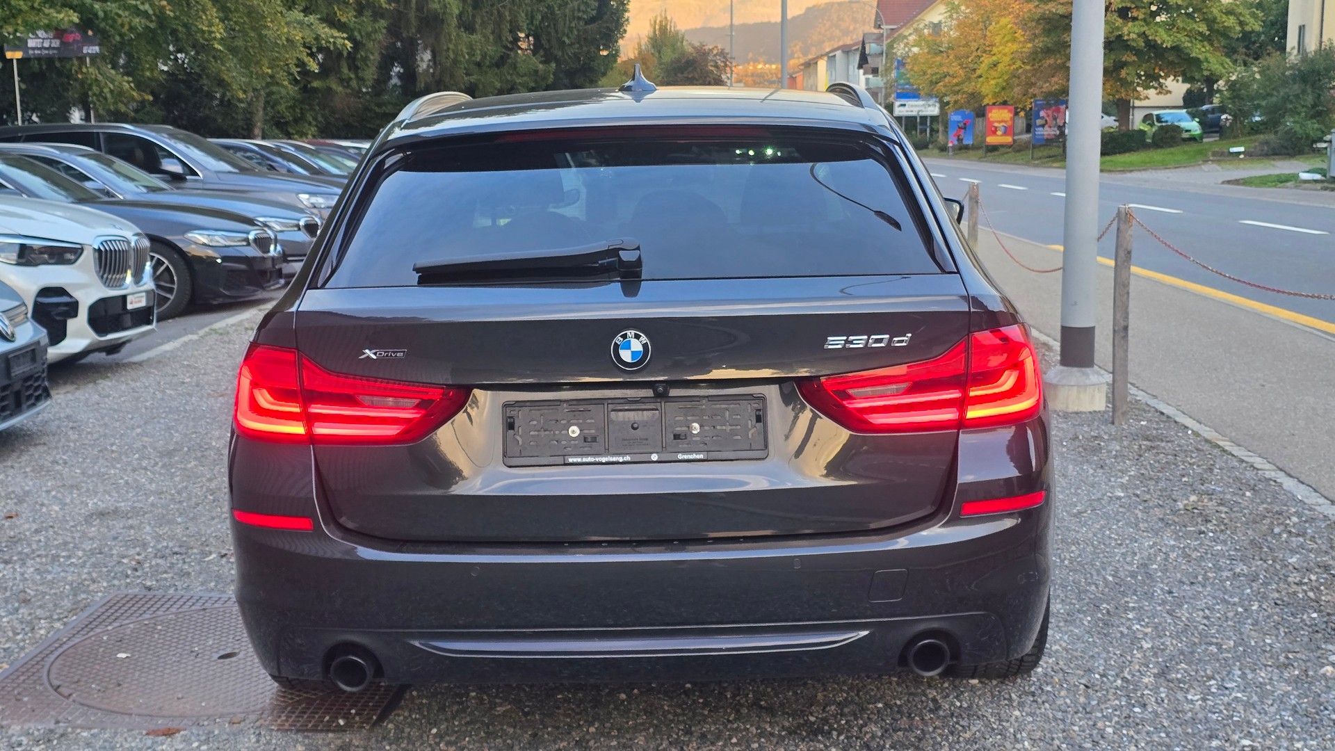 BMW 530d xDrive Touring Sport Line Steptronic-image-5