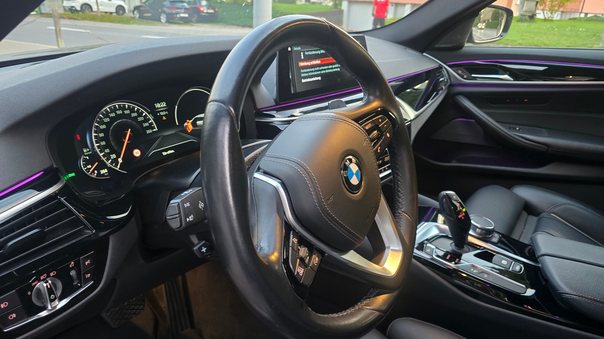 BMW 530d xDrive Touring Sport Line Steptronic-image-16