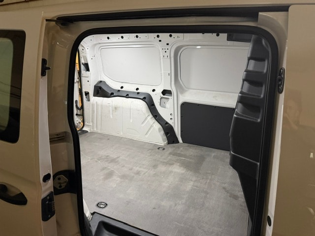 VW Caddy Cargo 1.5TSI Maxi-image-5